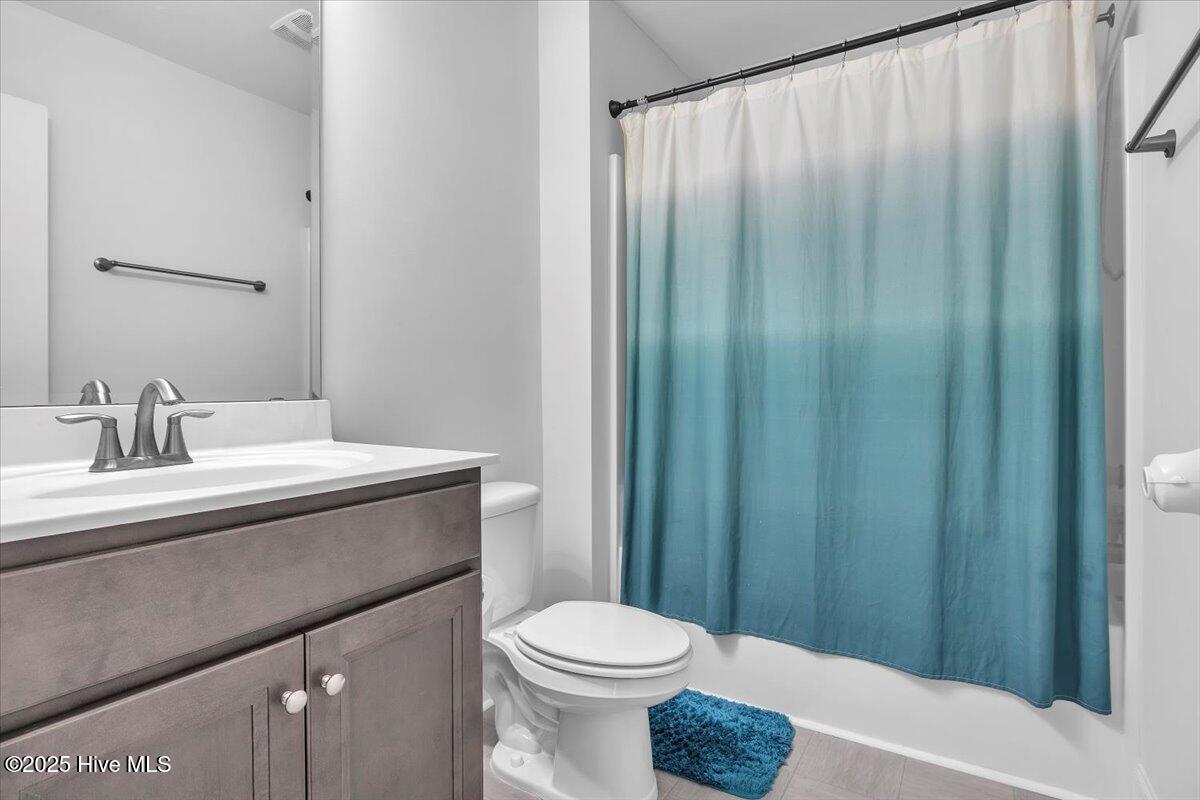 100532836 | Photo 17