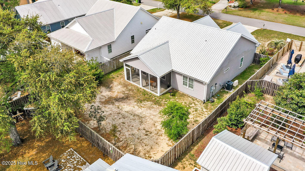 100504186 | Photo 37