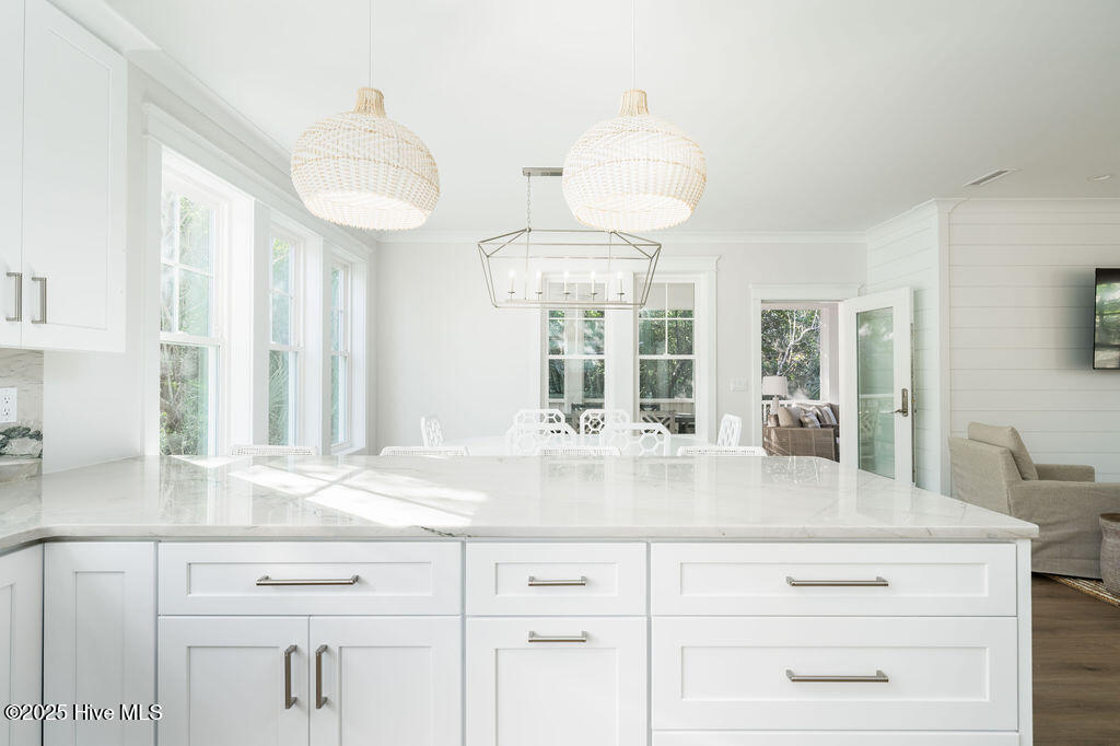 100522848 | Photo 13