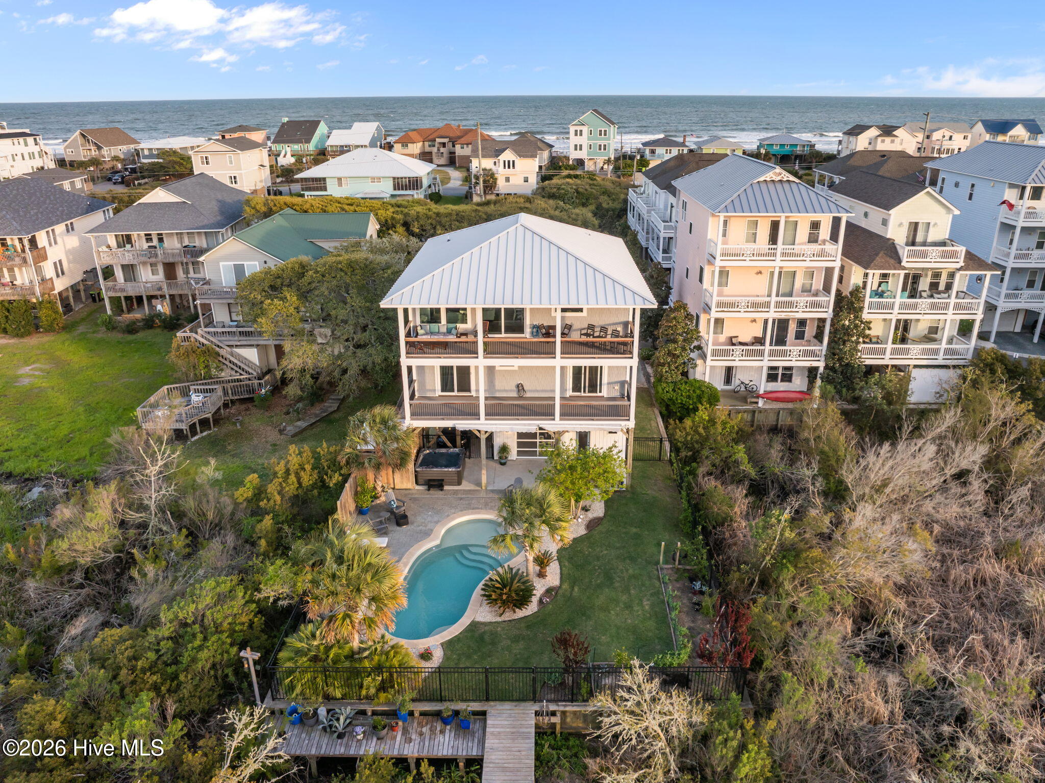 1207 S Topsail Drive, Surf City, NC, 28445