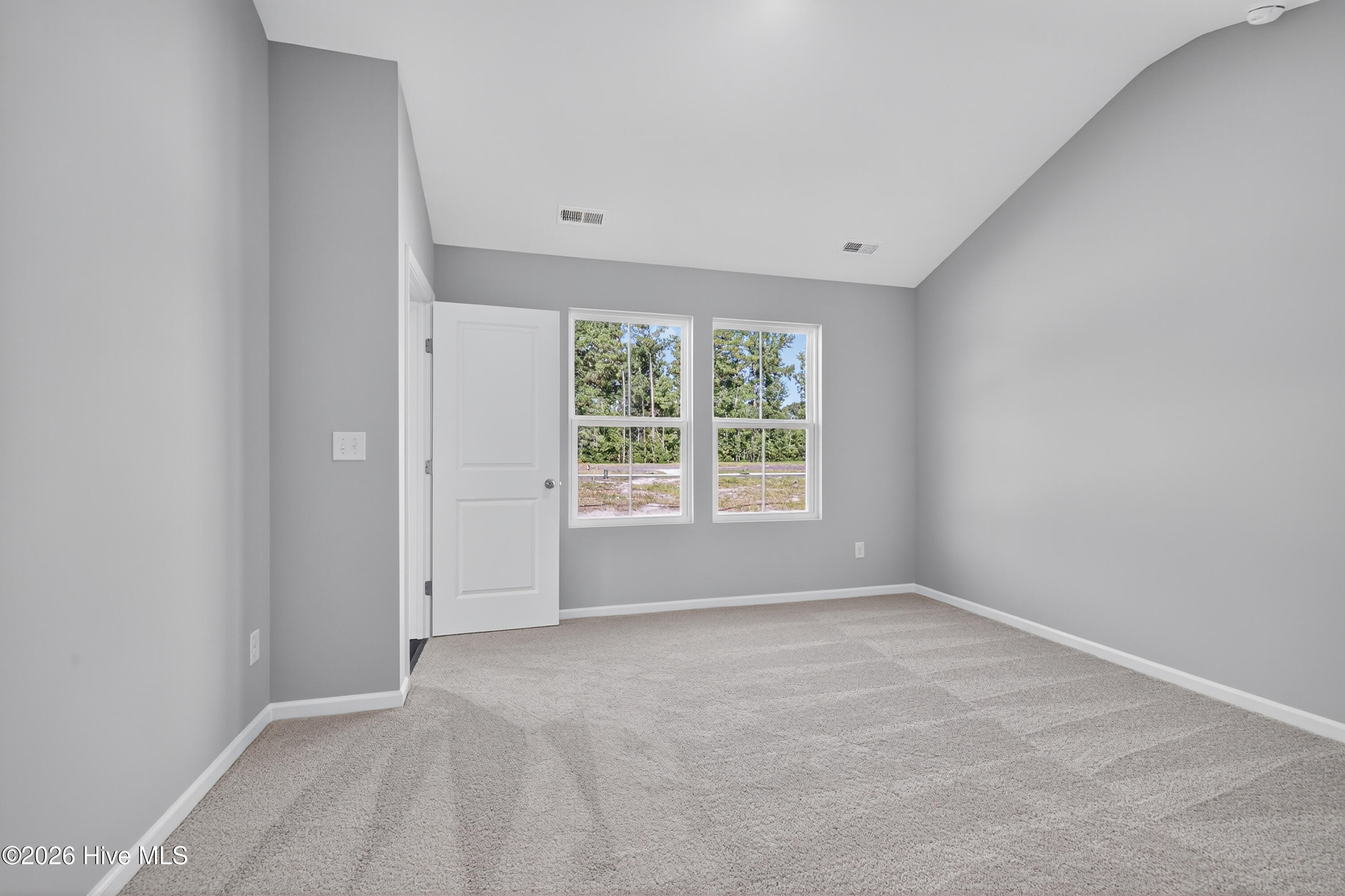 100565447 | Photo 29