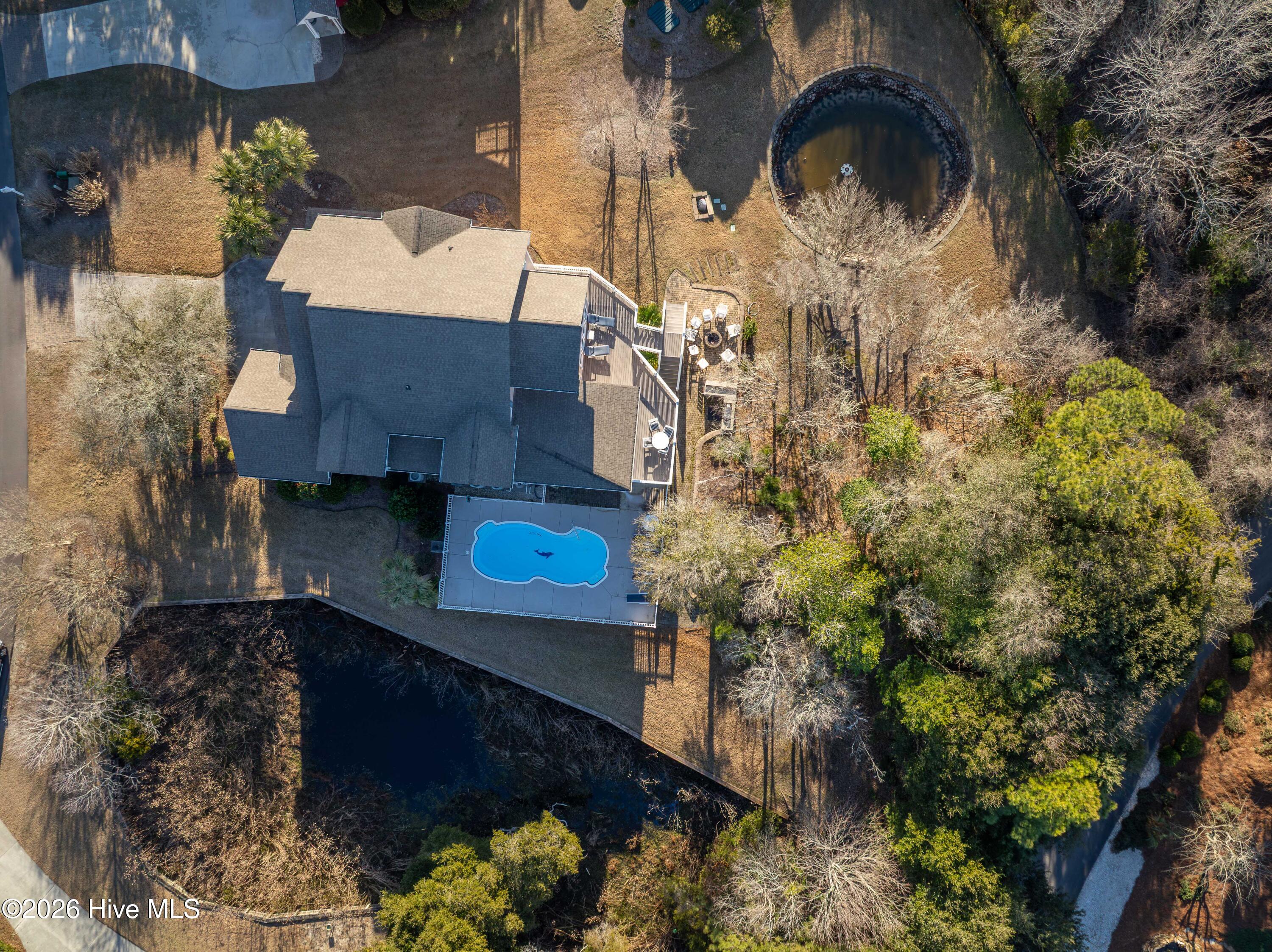 100549111 | Photo 73