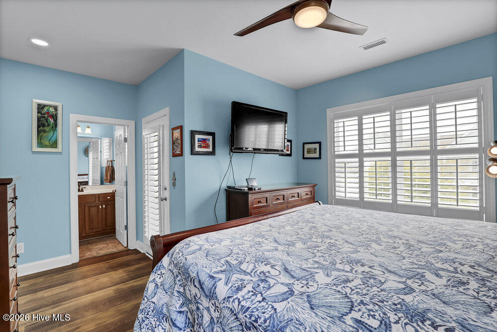 100562970 | Photo 27