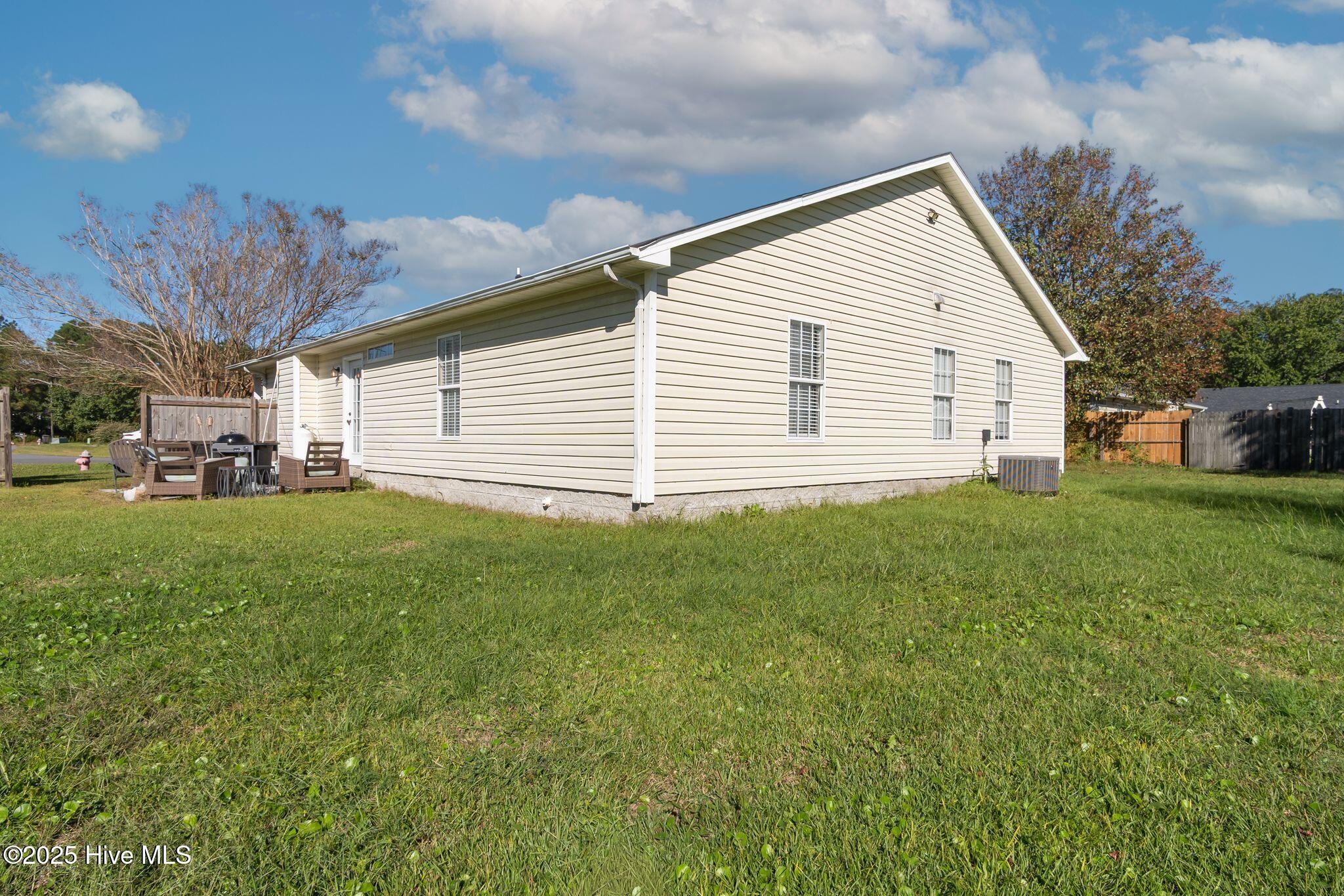 100537602 | Photo 26