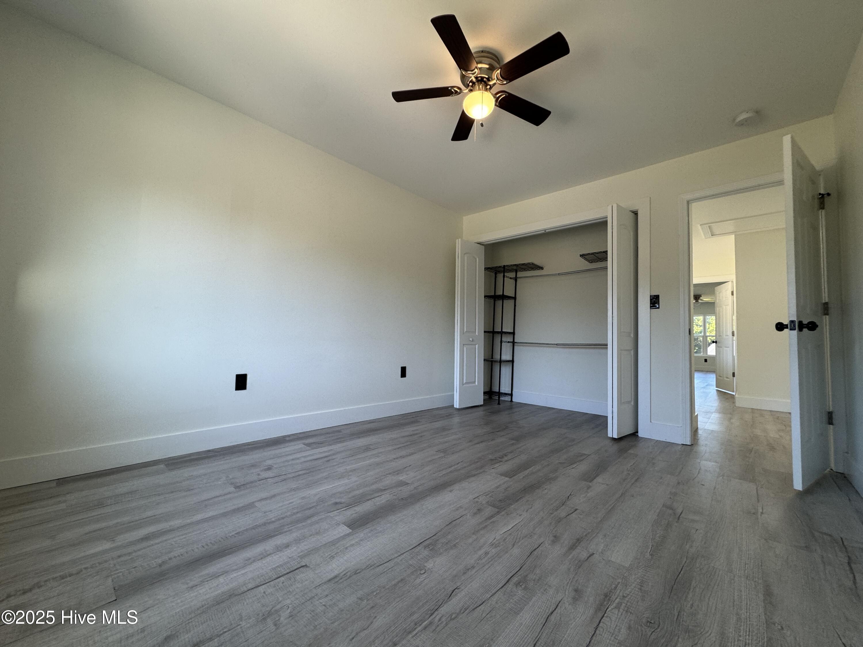 100539519 | Photo 14