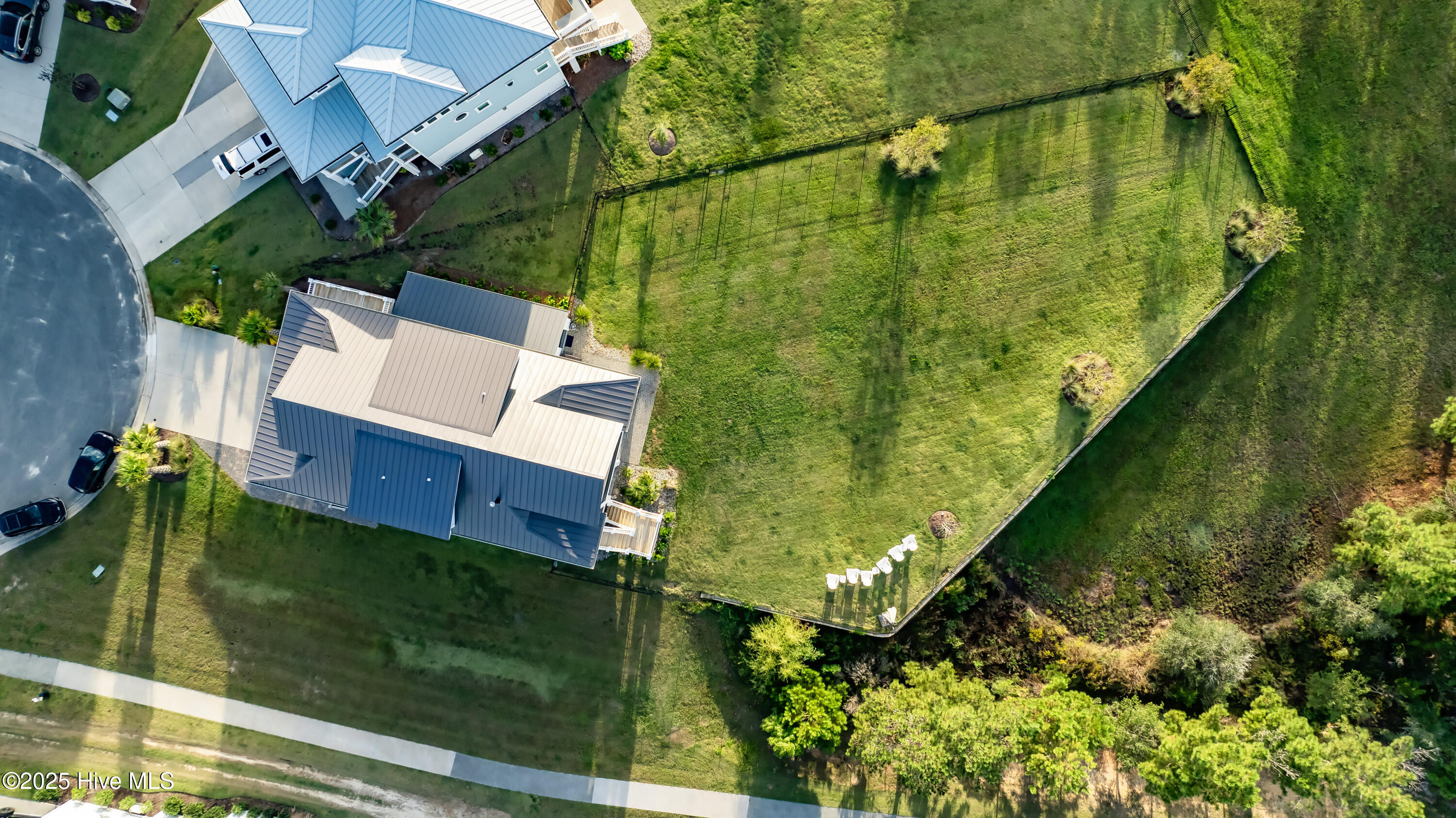 100534317 | Photo 69