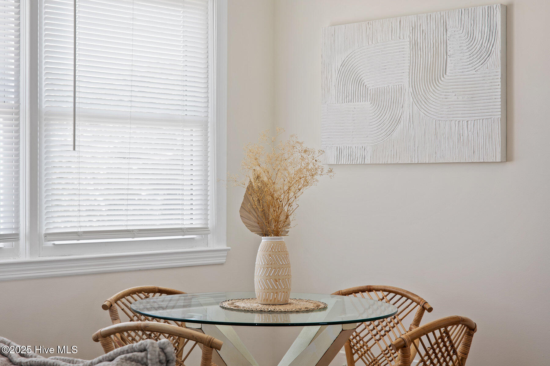 100540595 | Photo 33