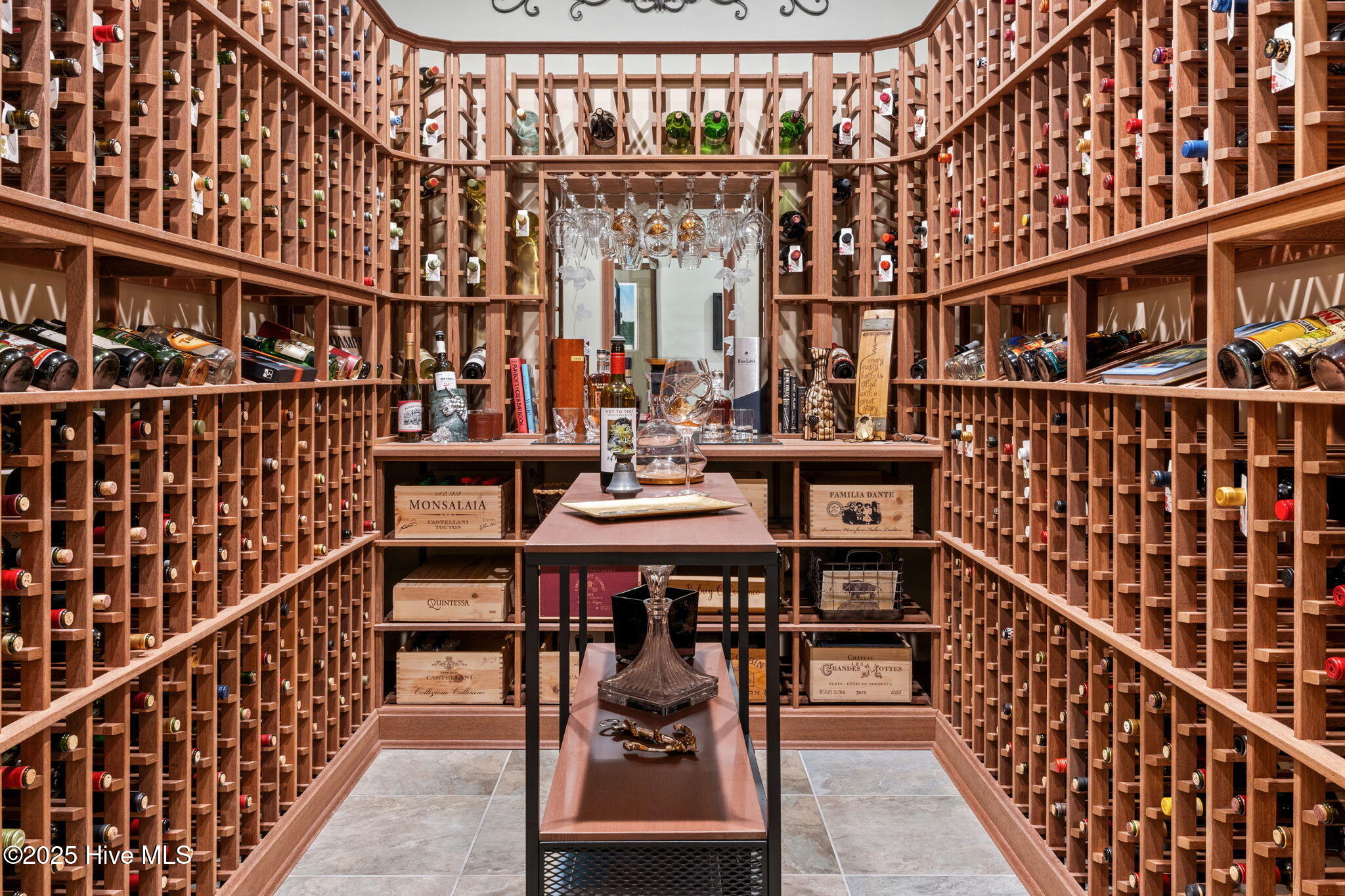 100549580 | Photo 39