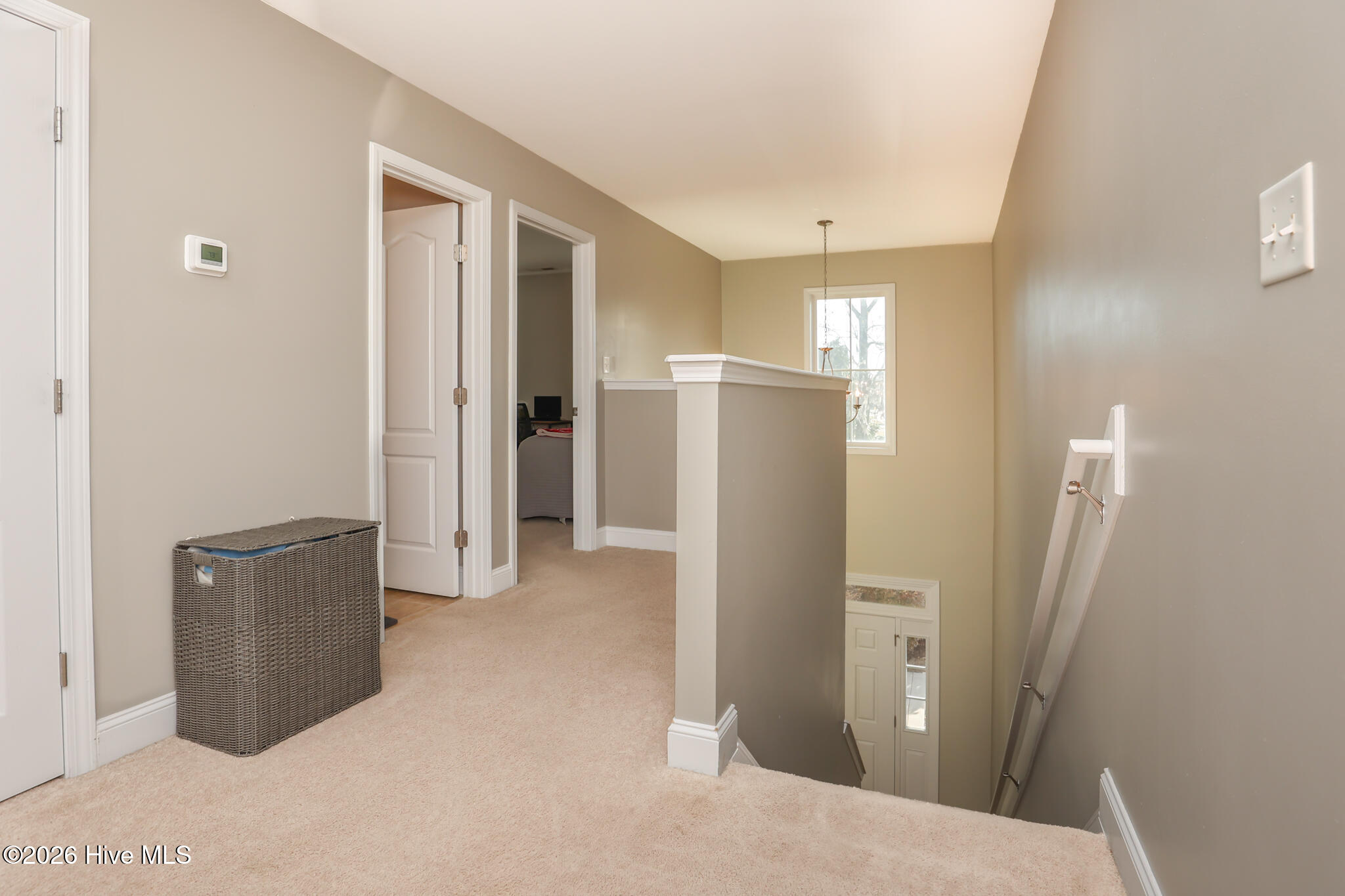 100559390 | Photo 21