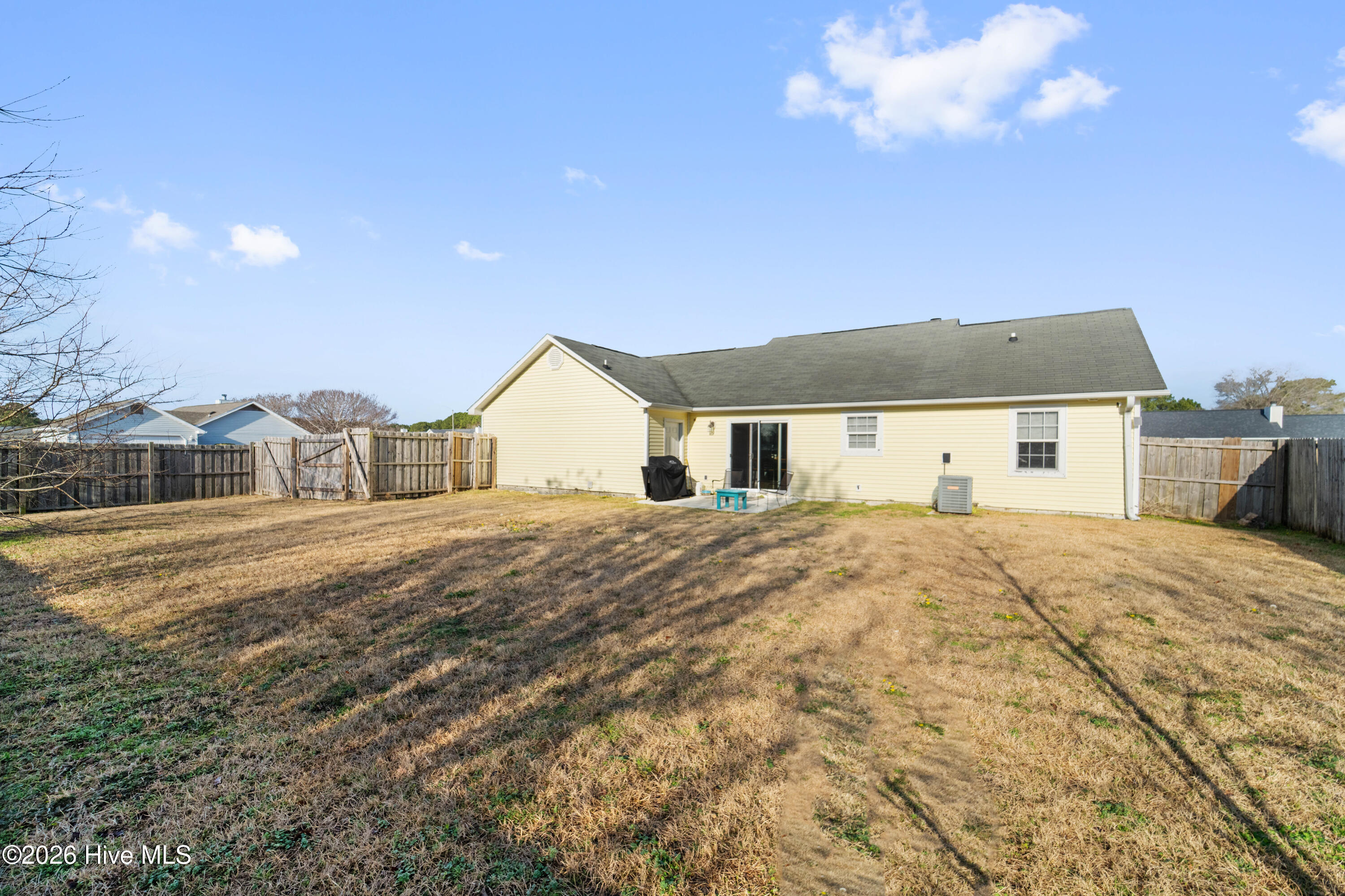 100548548 | Photo 35