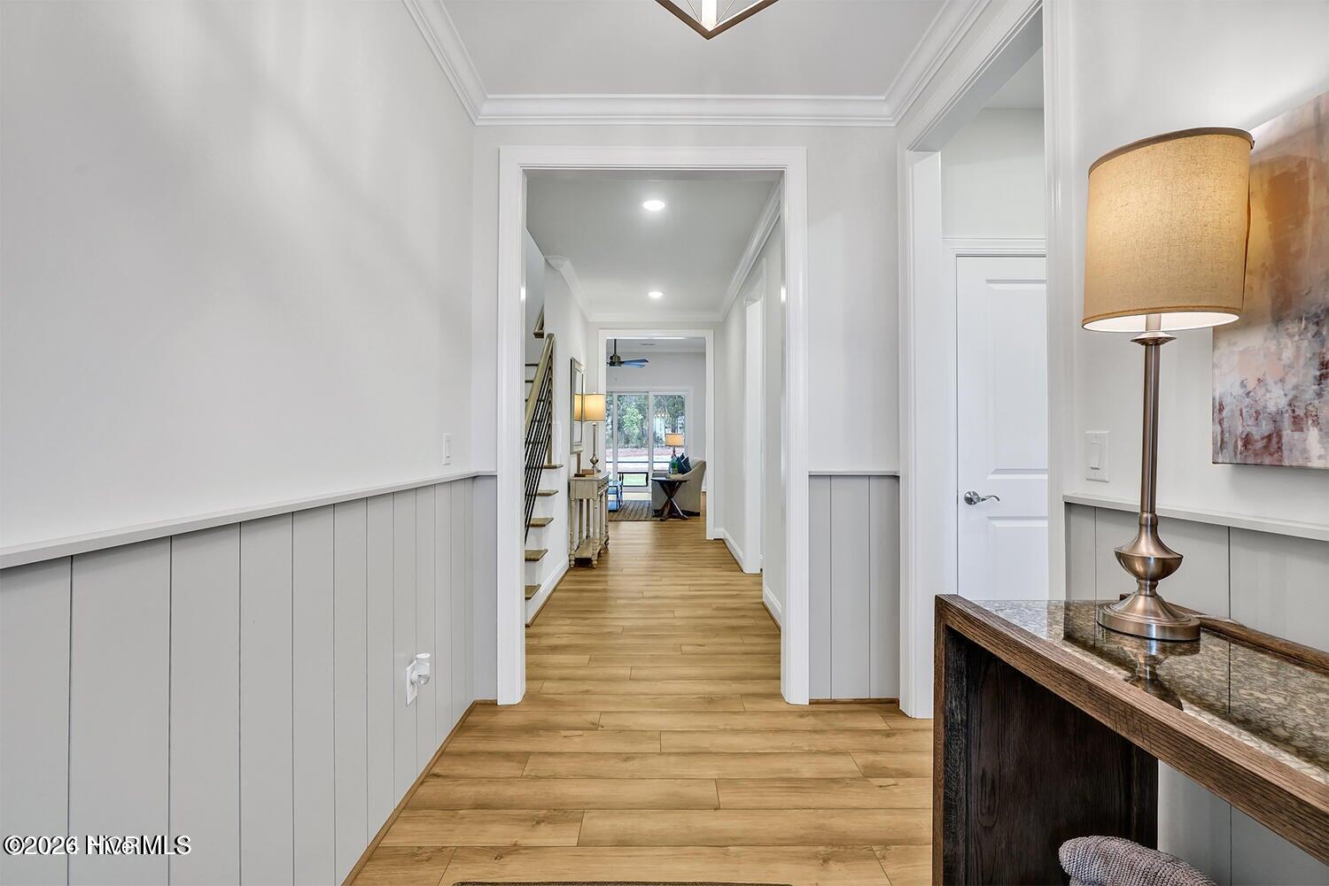 100548611 | Photo 10