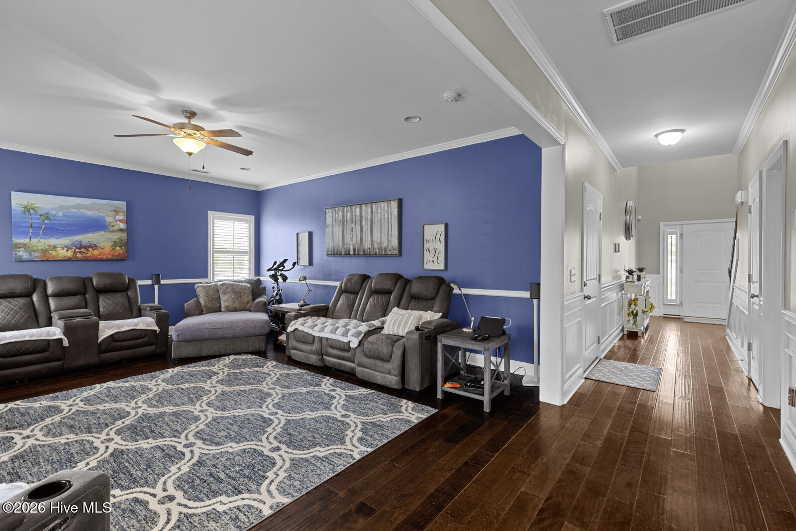 100564946 | Photo 10