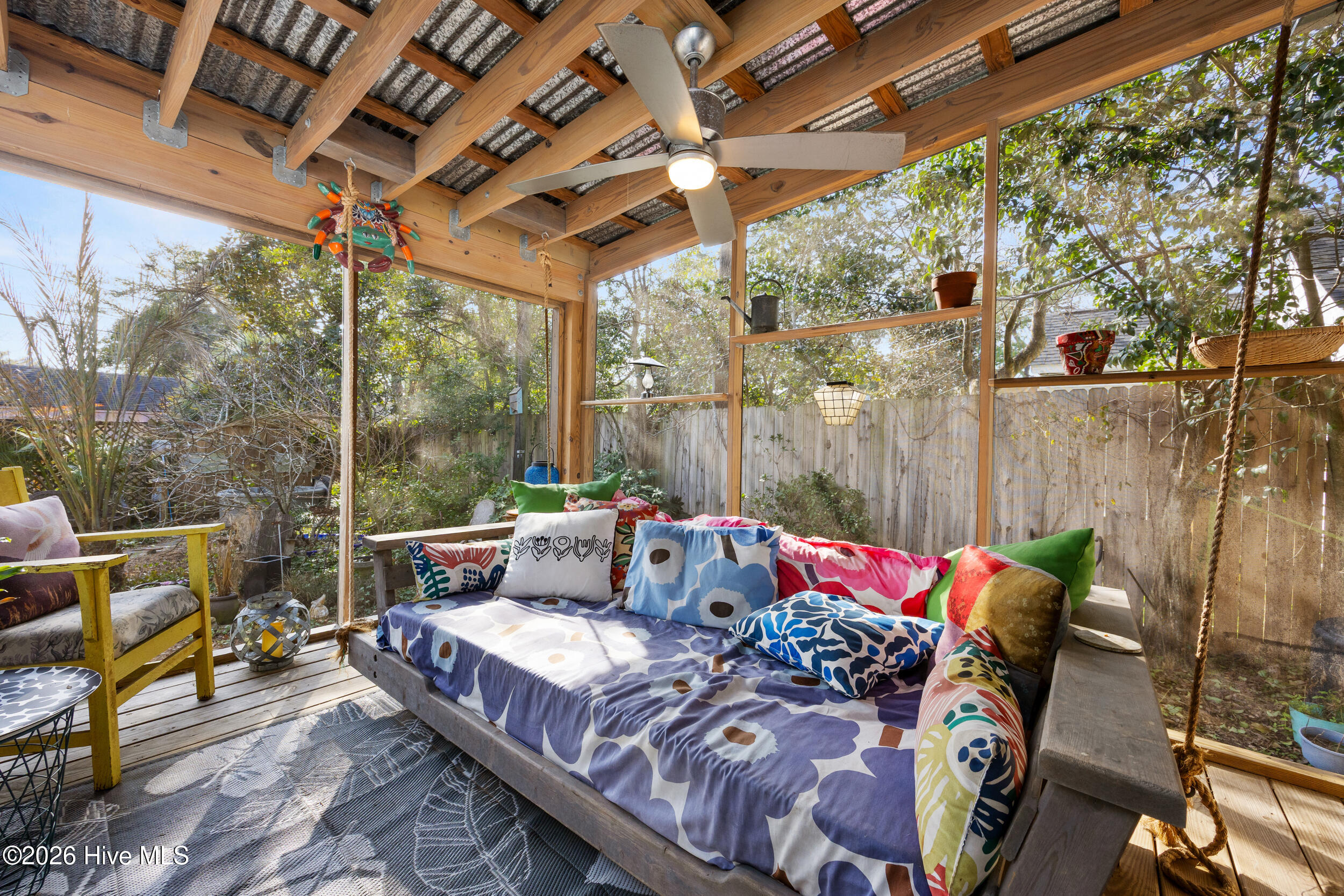 100559586 | Photo 29