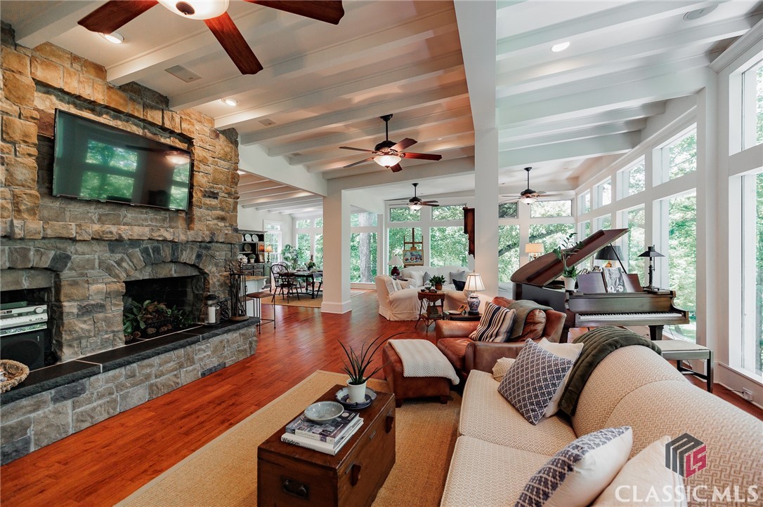 210 Riverview Road