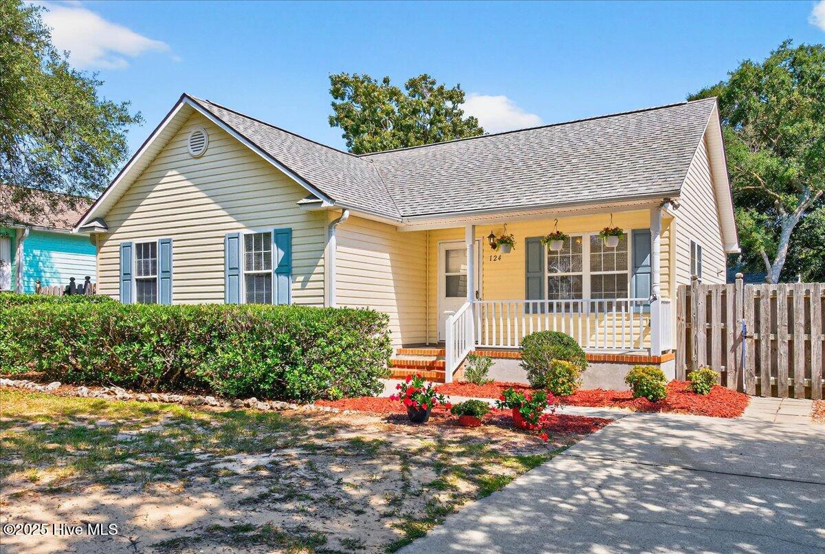Homes for sale in Oak Island, NC | 124 Ne 34th St, Oak Island, NC 28465 | MLS# 100531287