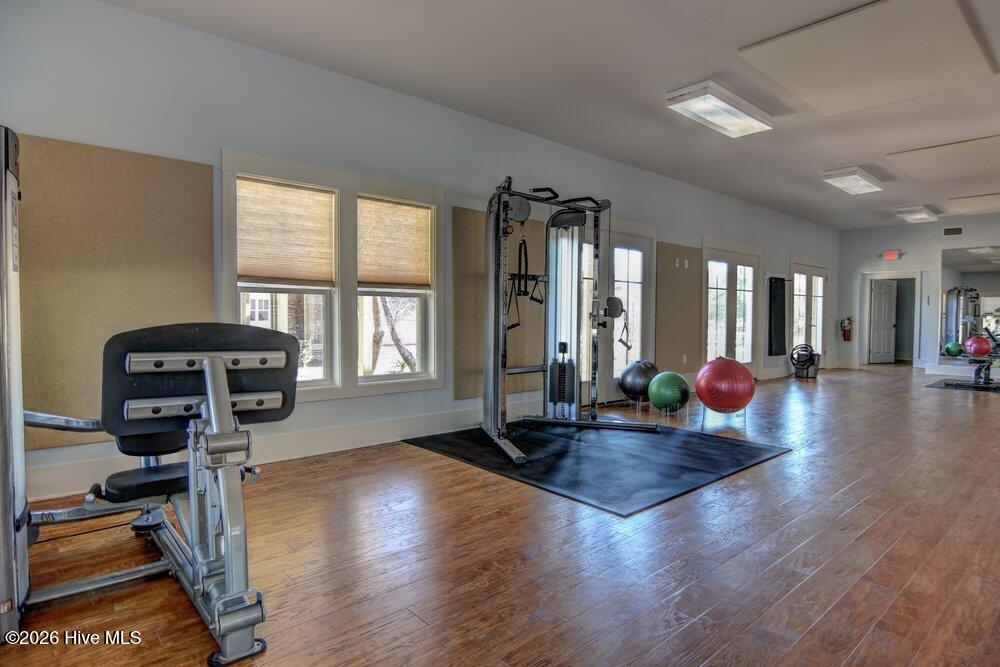 100560096 | Photo 54