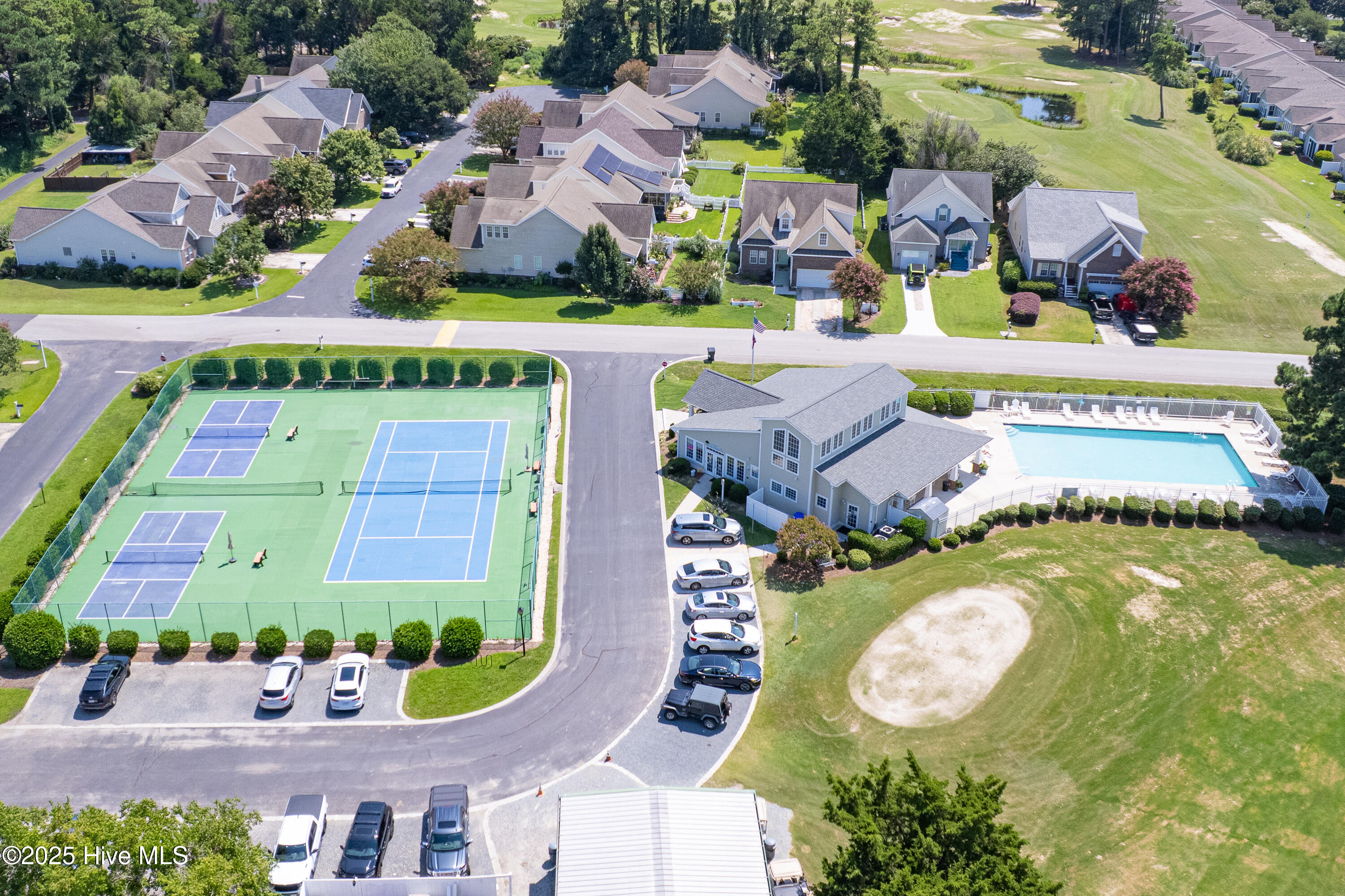 100525236 | Photo 48