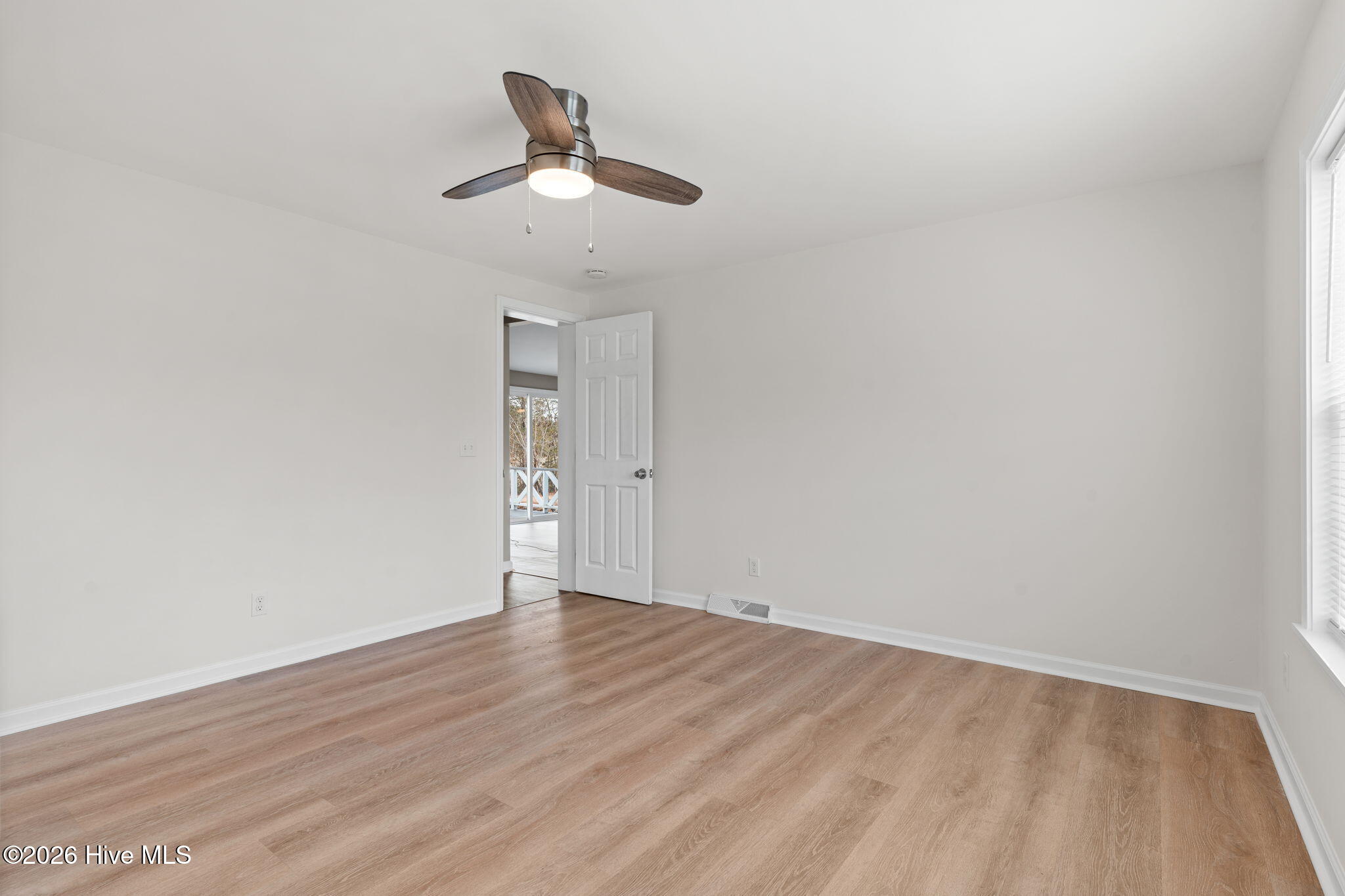 100551725 | Photo 29