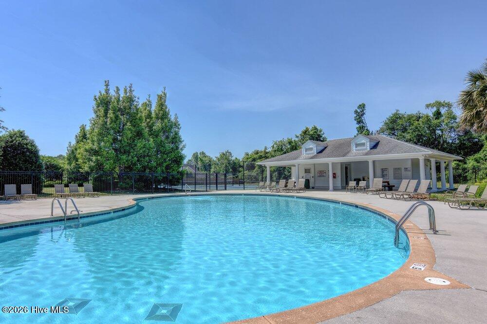 100555857 | Photo 55