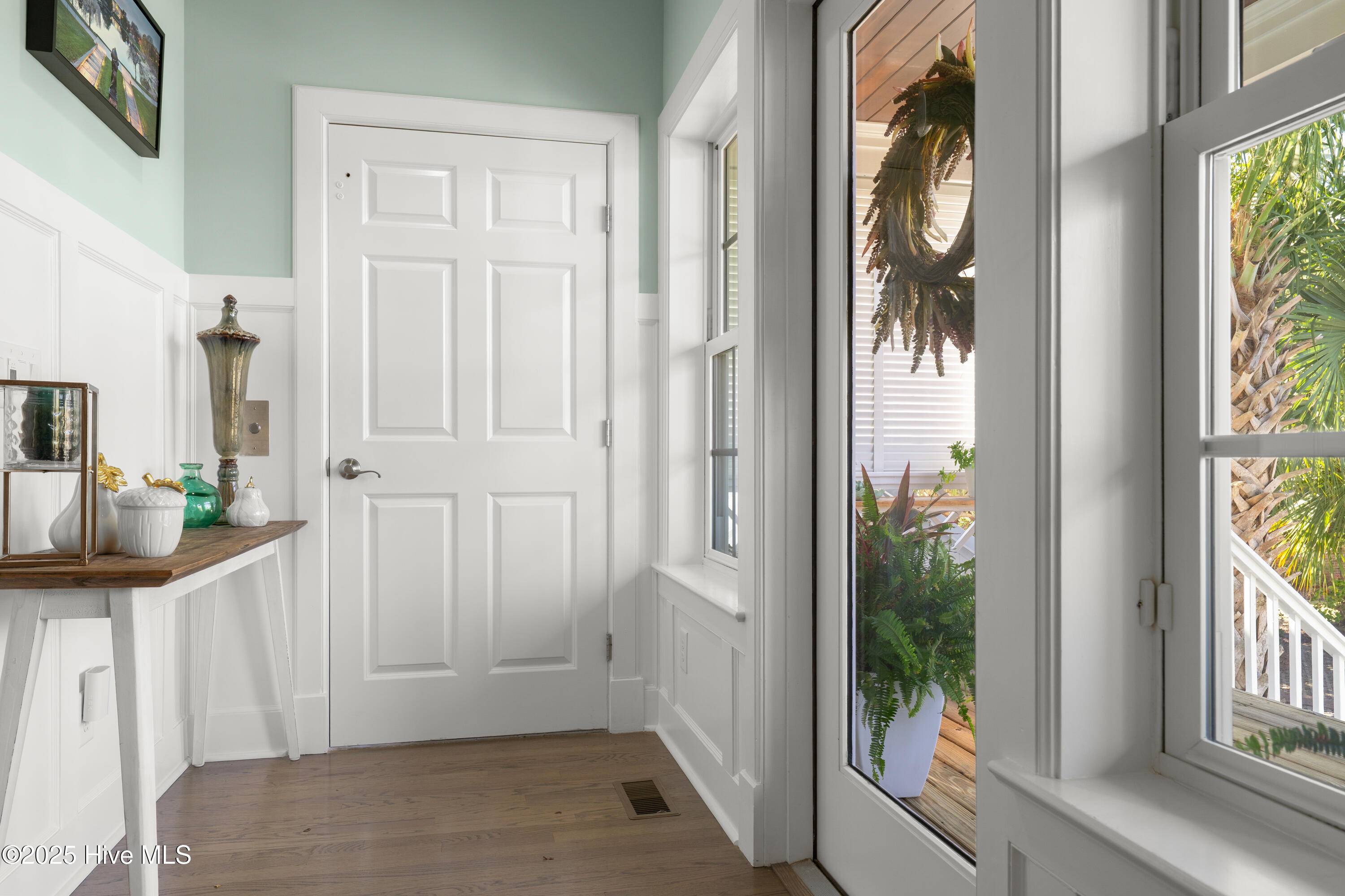 100541249 | Photo 15