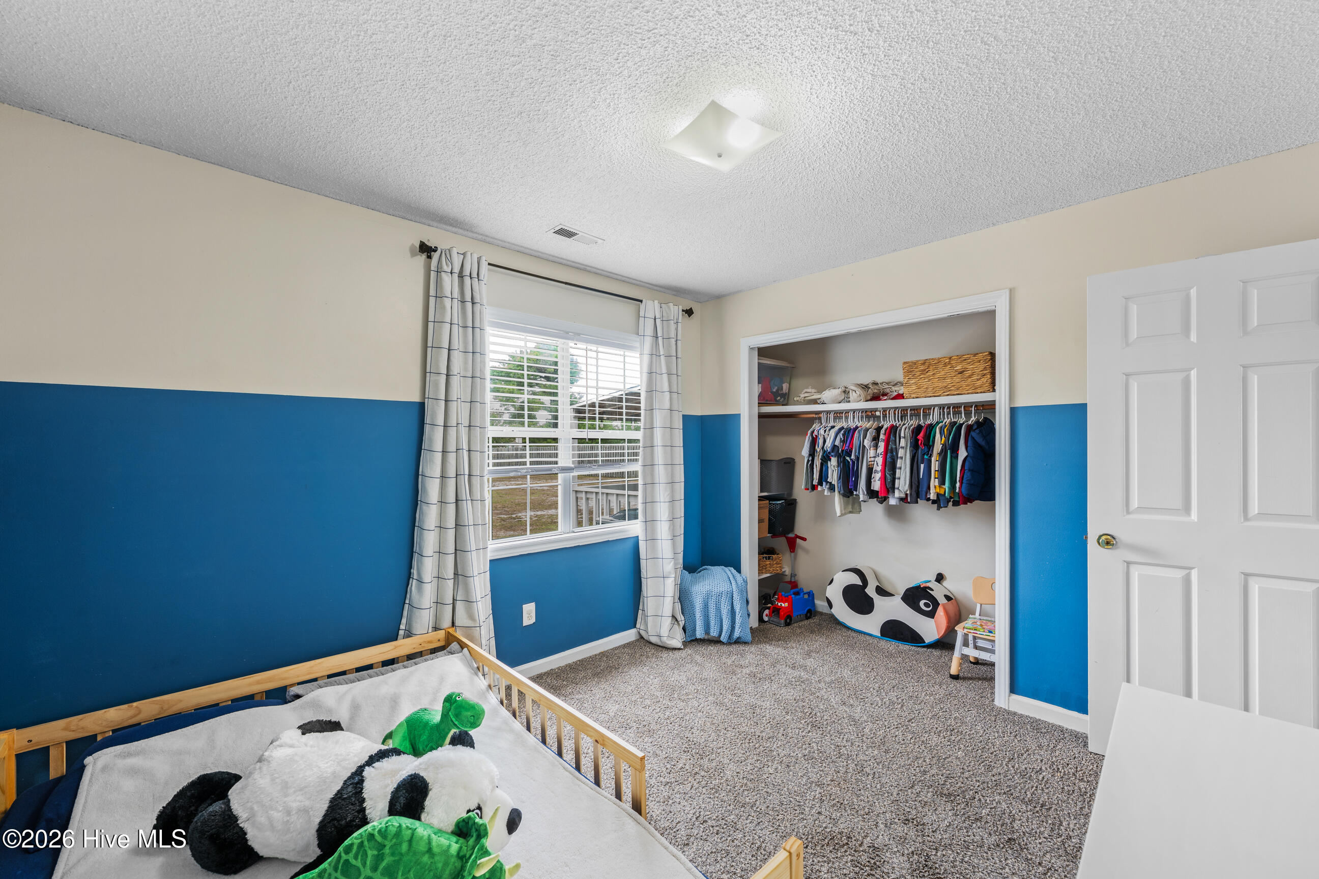 100566422 | Photo 19