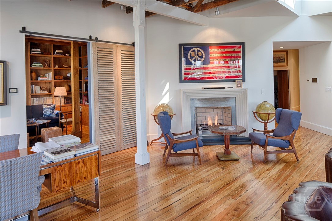 232 E Broughton Street, Savannah, GA, 31401