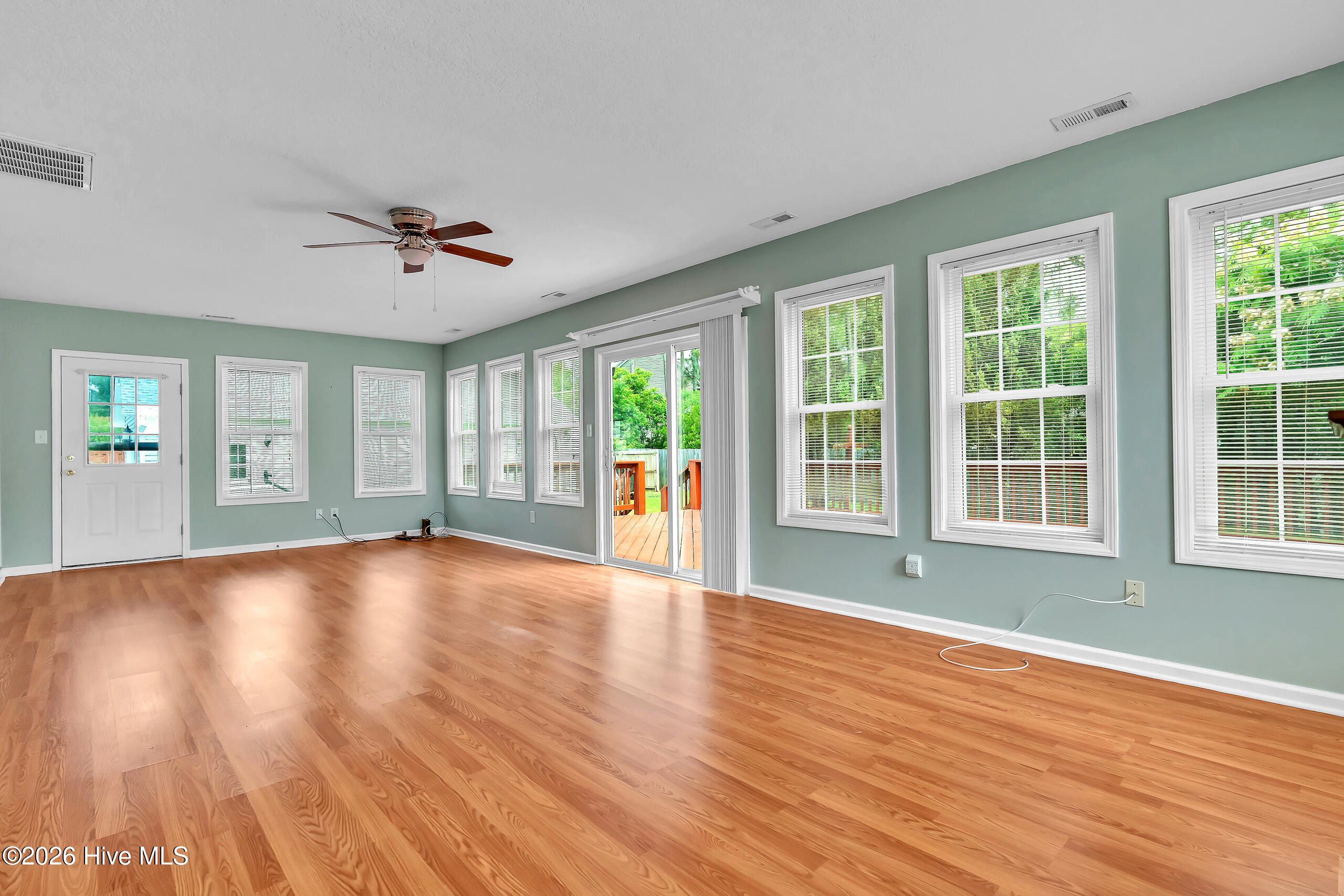215 Winding Creek Way,Hubert