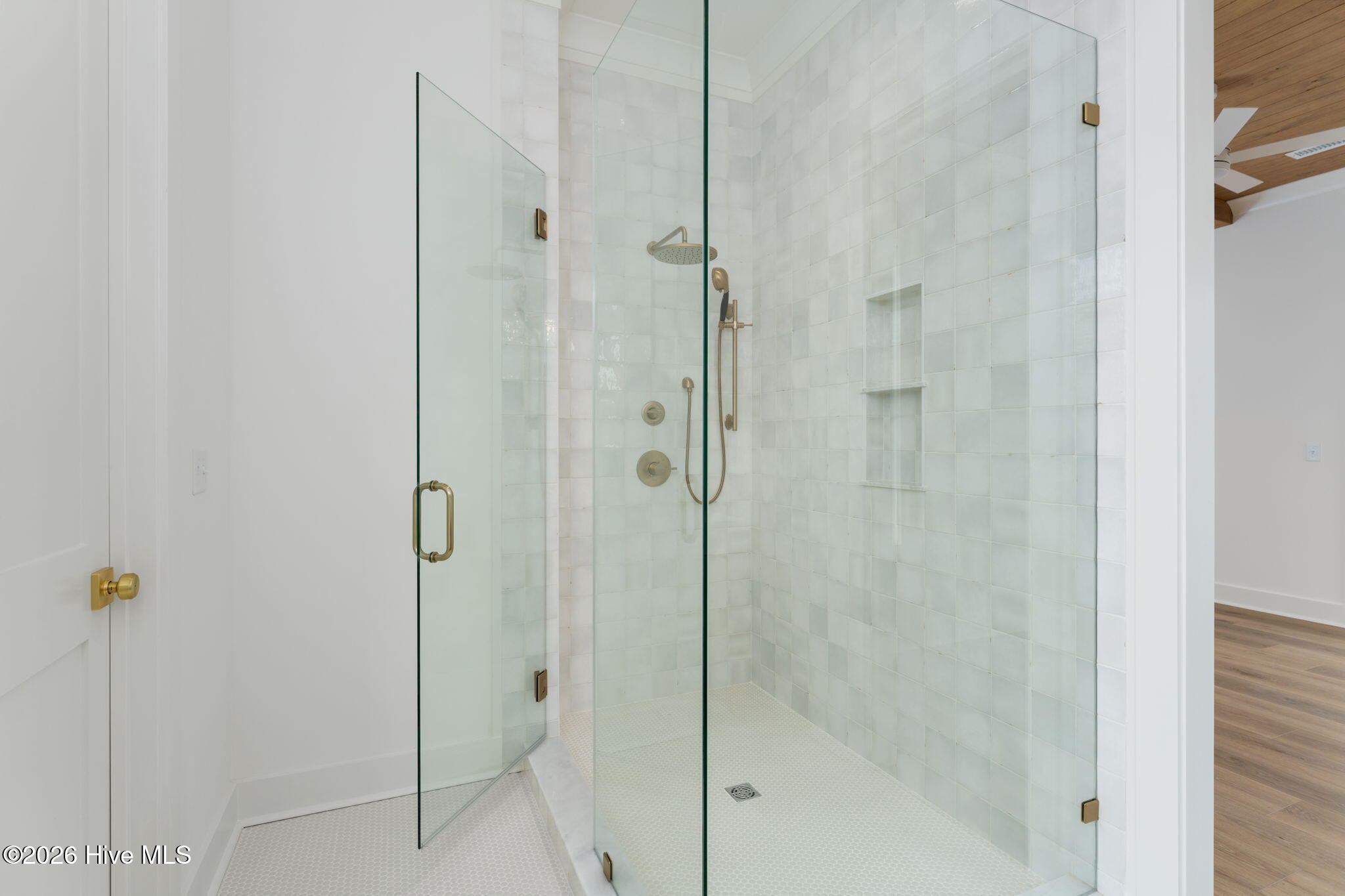 100 Peregrine Court, Surf City, NC 28445 – photo 18: bathroom-02b