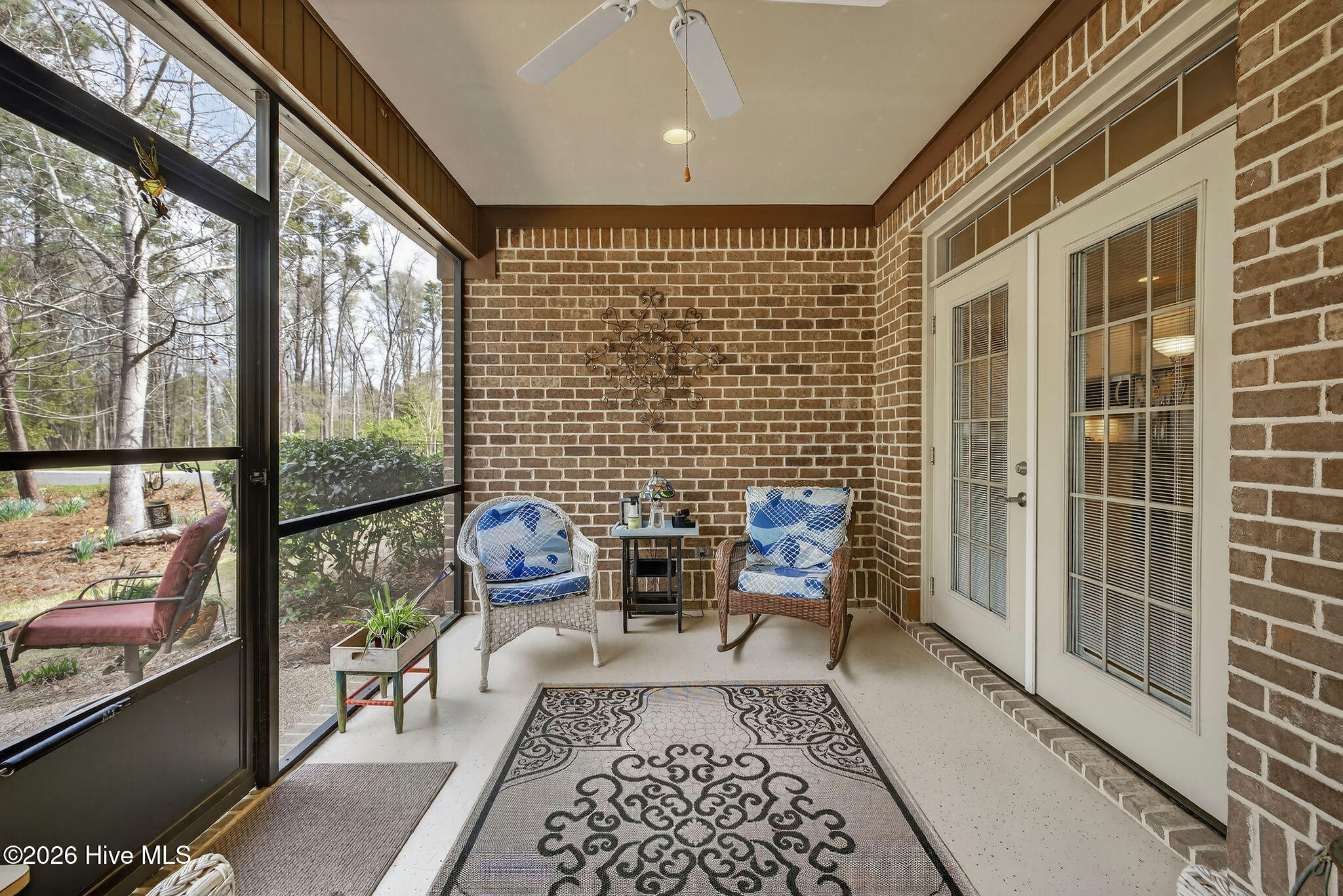 100560039 | Photo 34