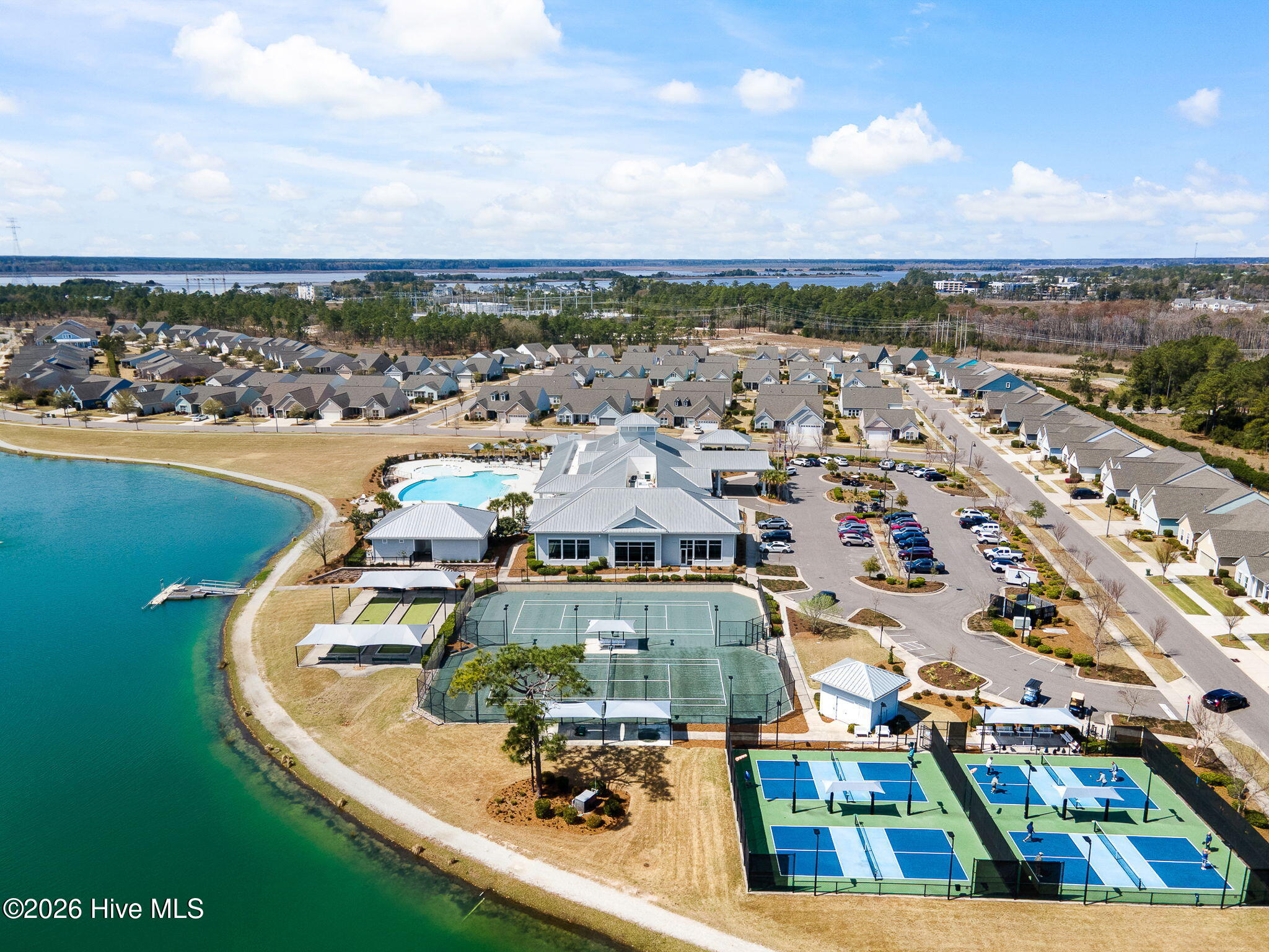 100565858 | Photo 59