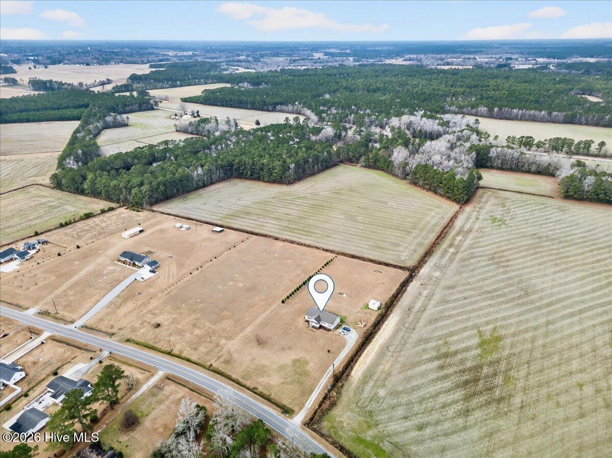 100551203 | Photo 49