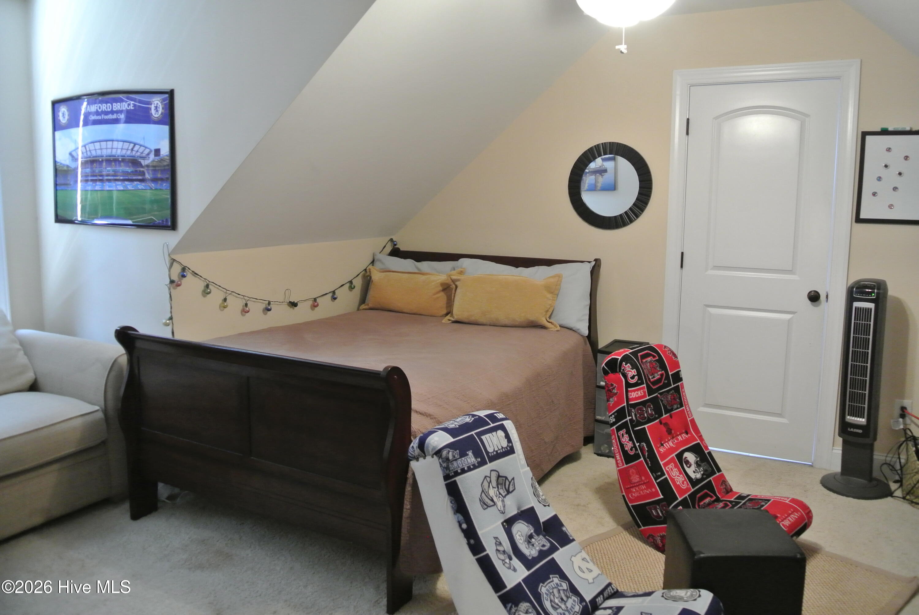 100567896 | Photo 16