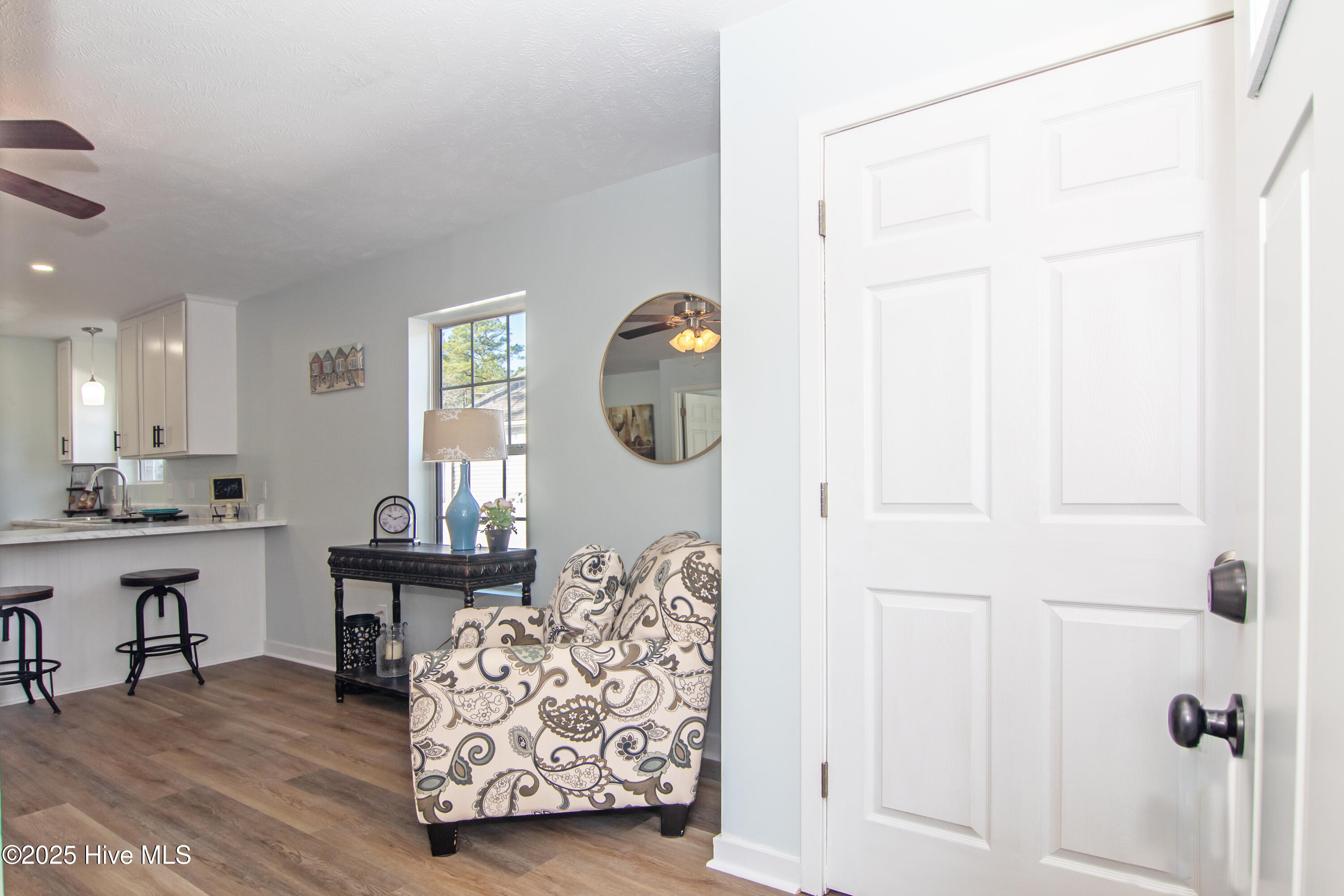 100546709 | Photo 11