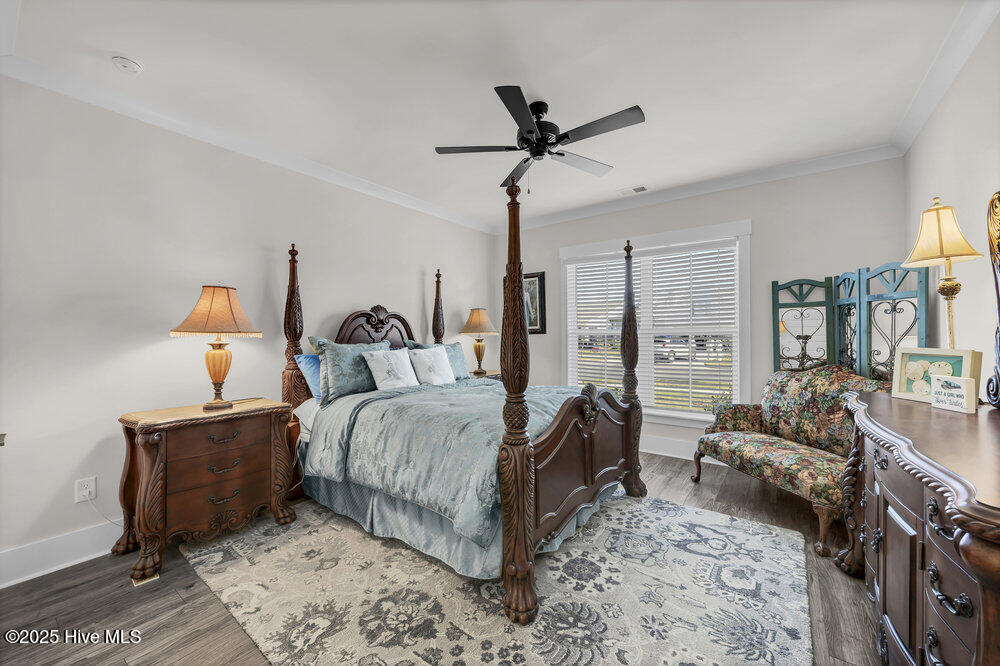 100540446 | Photo 32