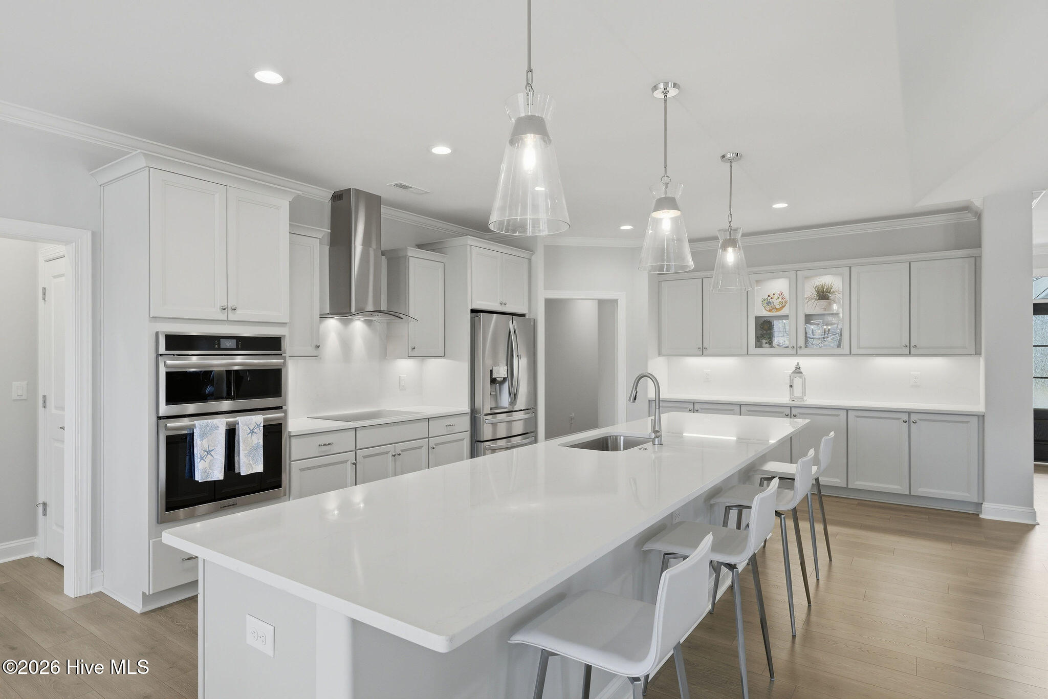 100564849 | Photo 23