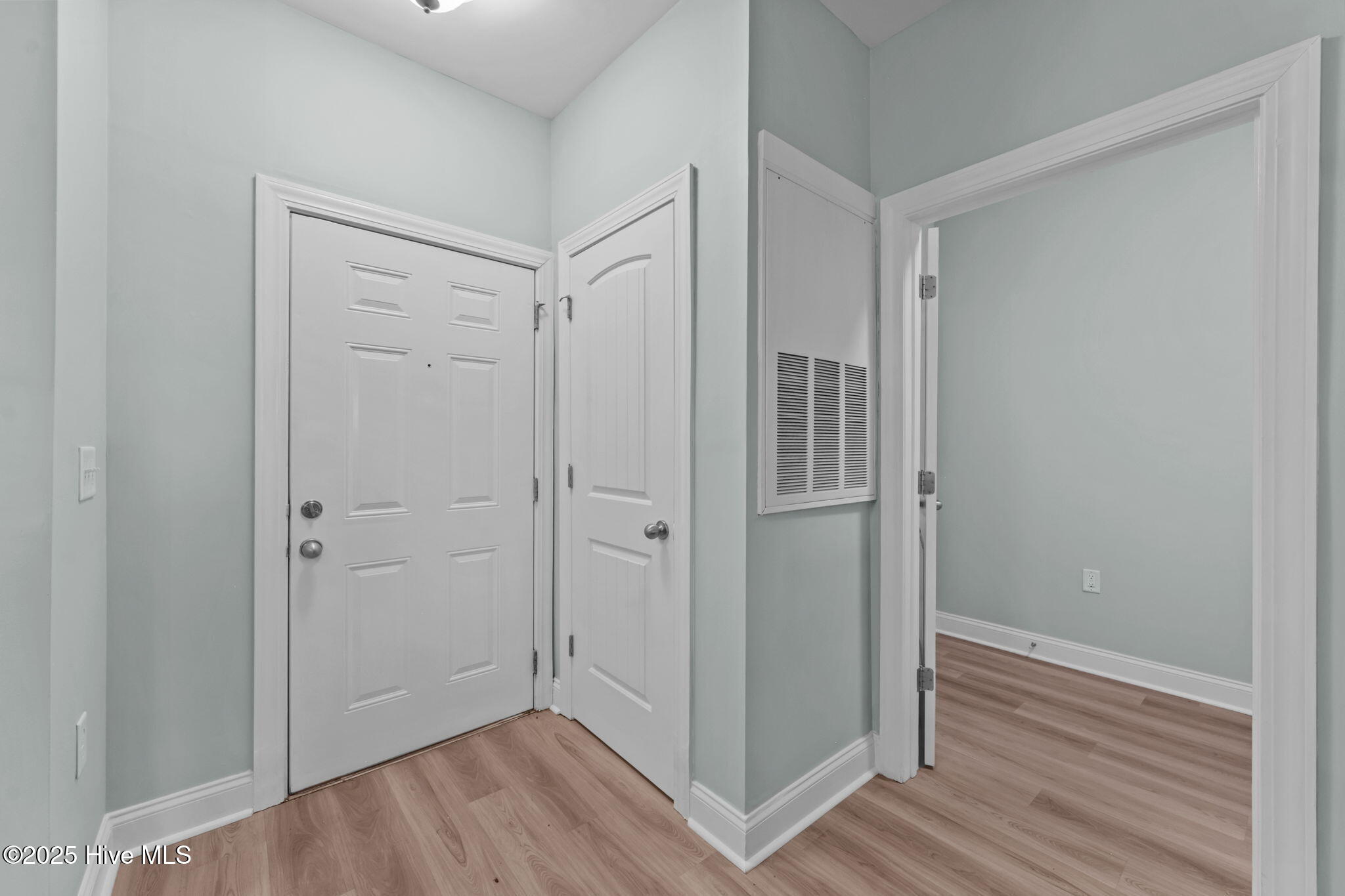 100506684 | Photo 33