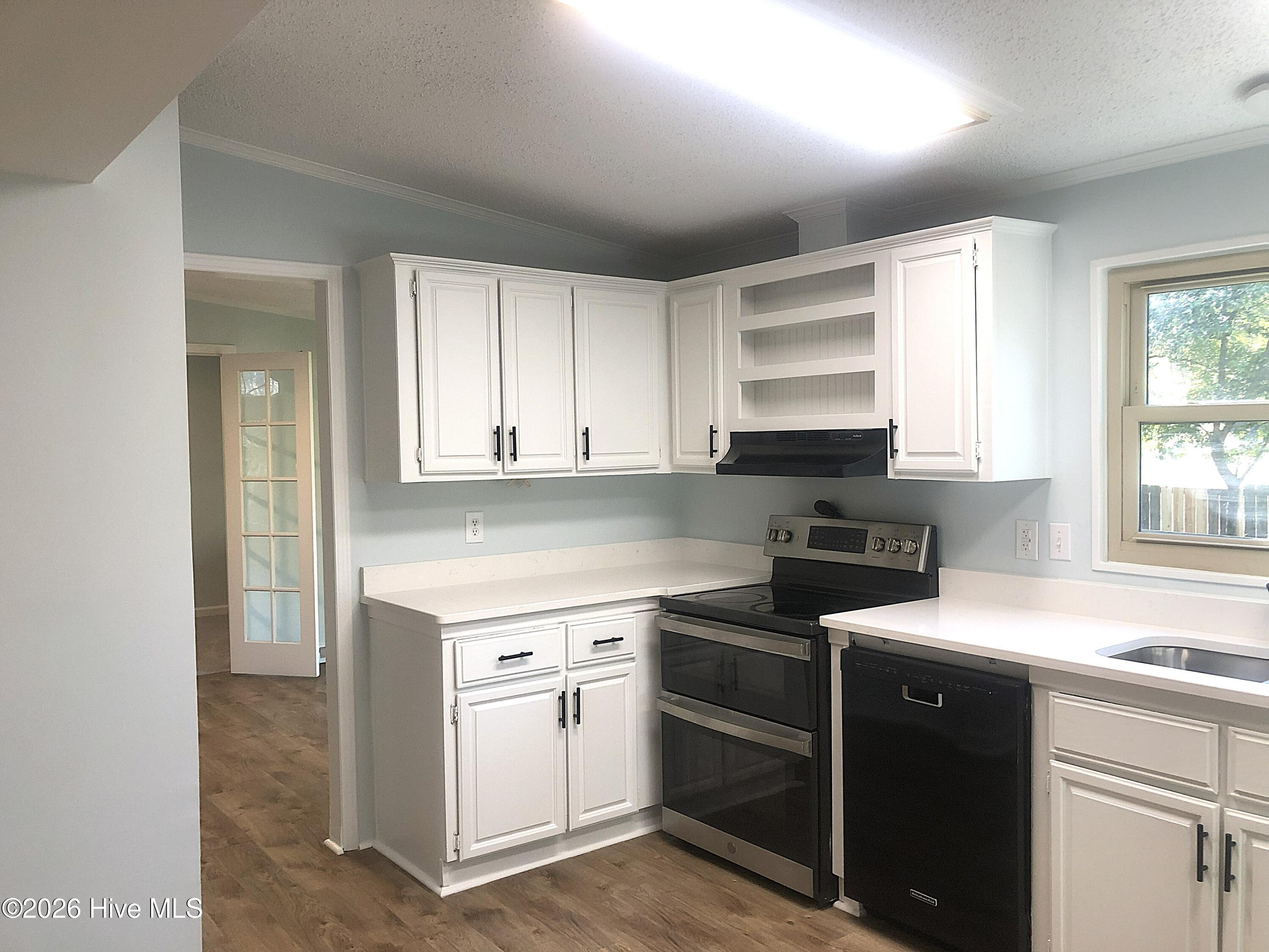 100549339 | Photo 14