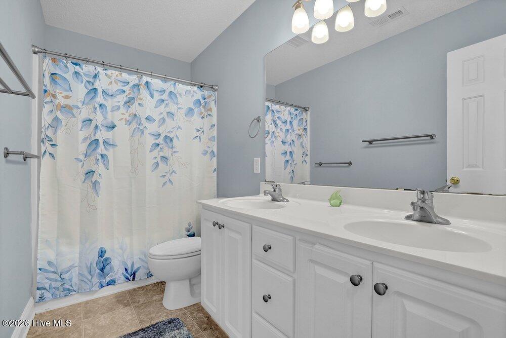 100555437 | Photo 18