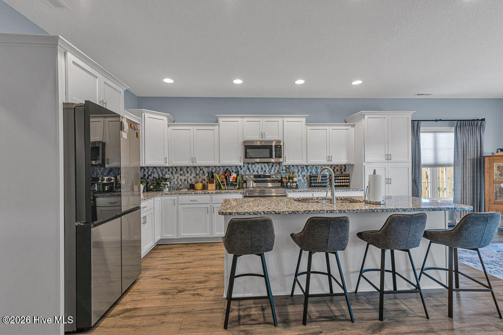 100549970 | Photo 17