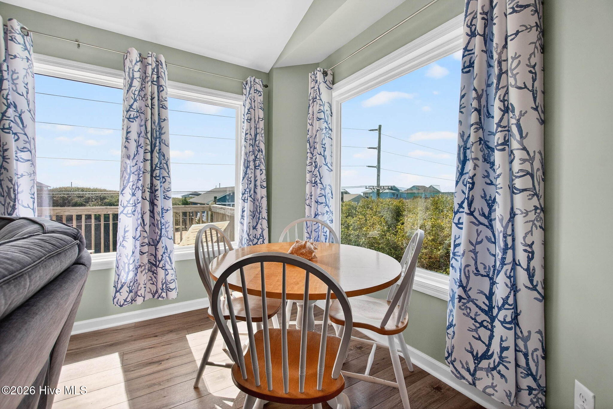 100564791 | Photo 10