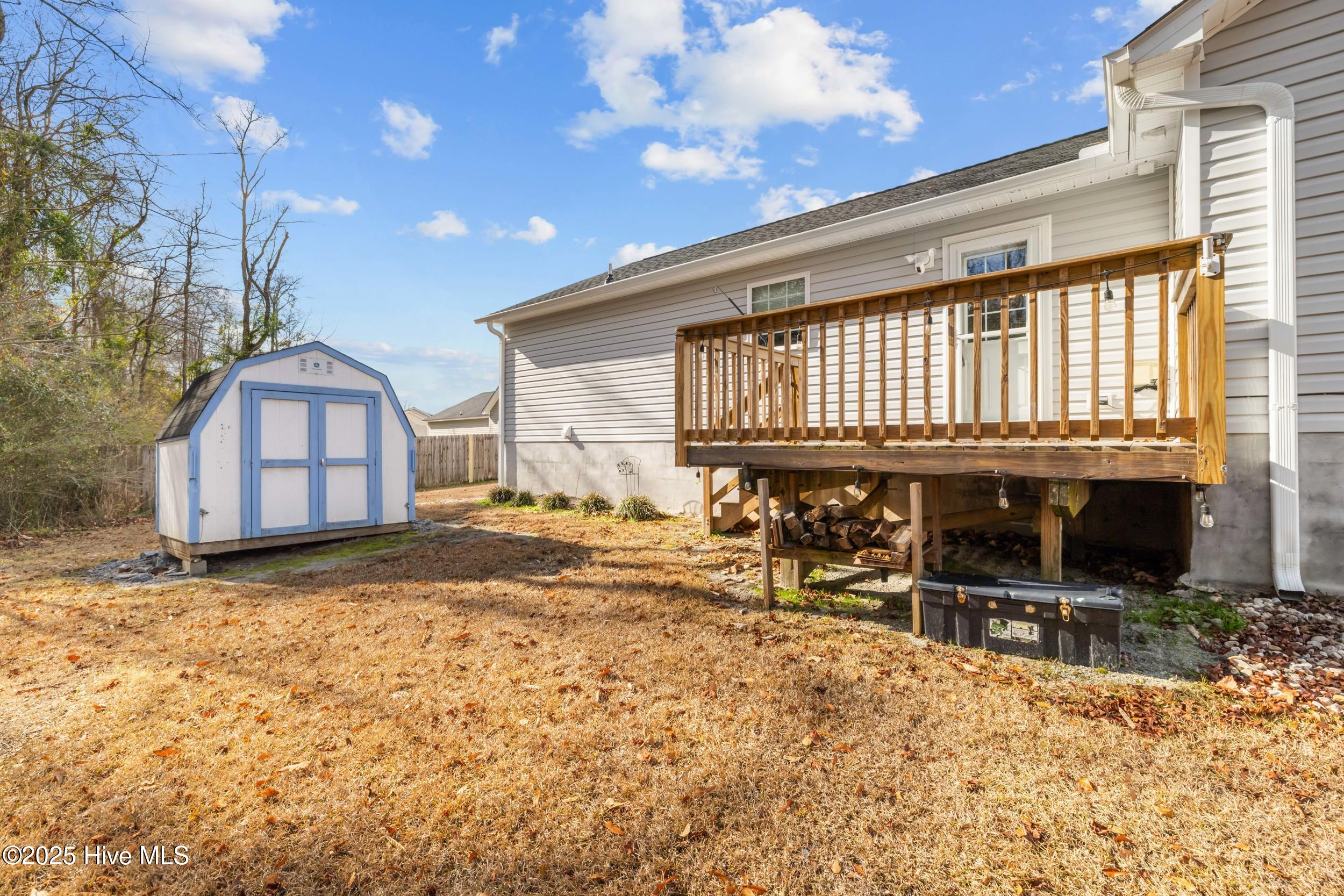 100568502 | Photo 34