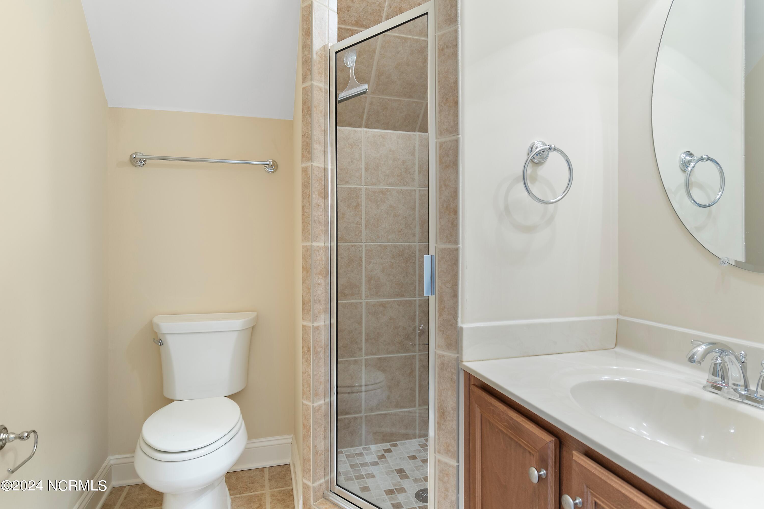 100547754 | Photo 23