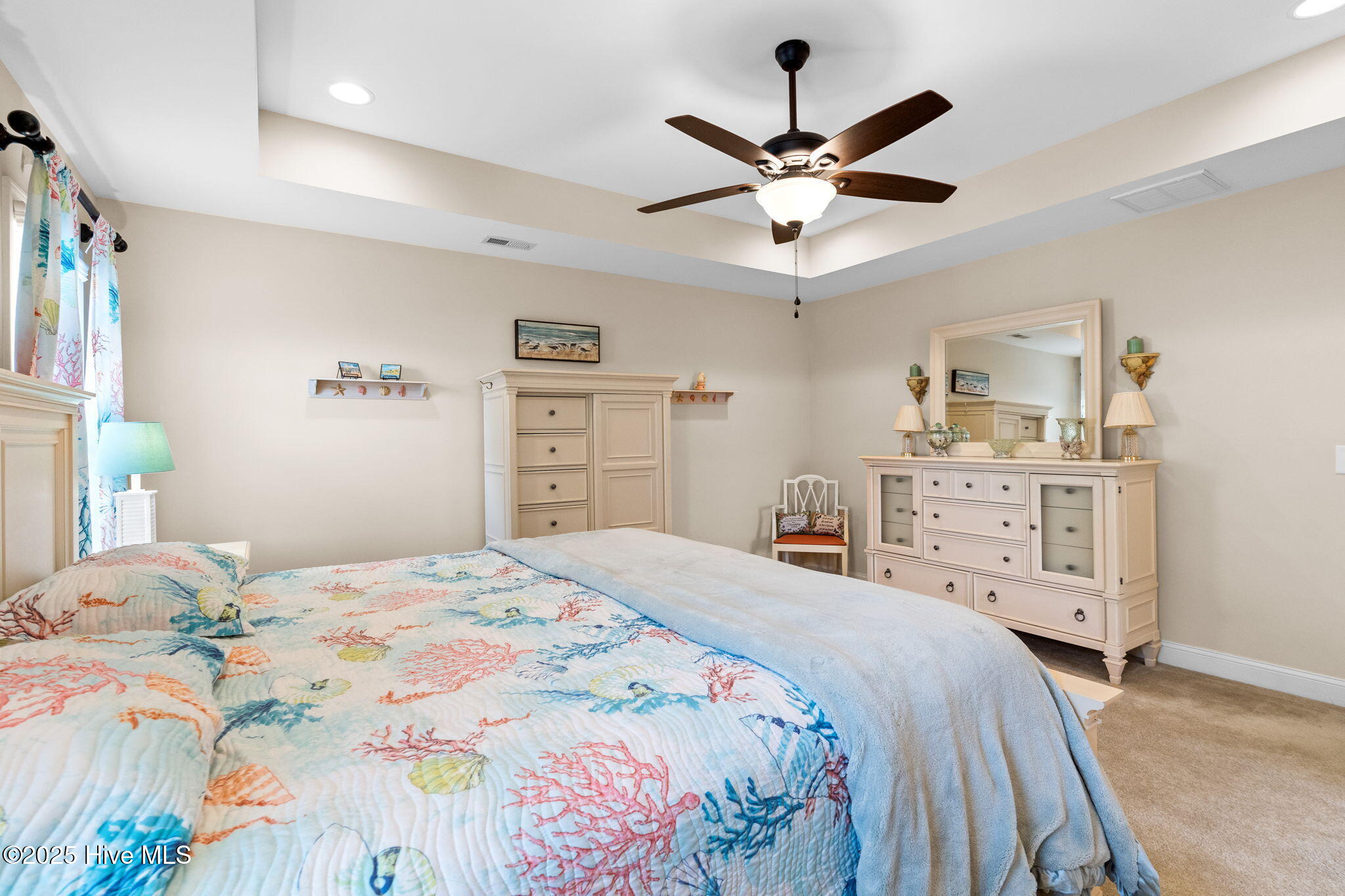 100546939 | Photo 16