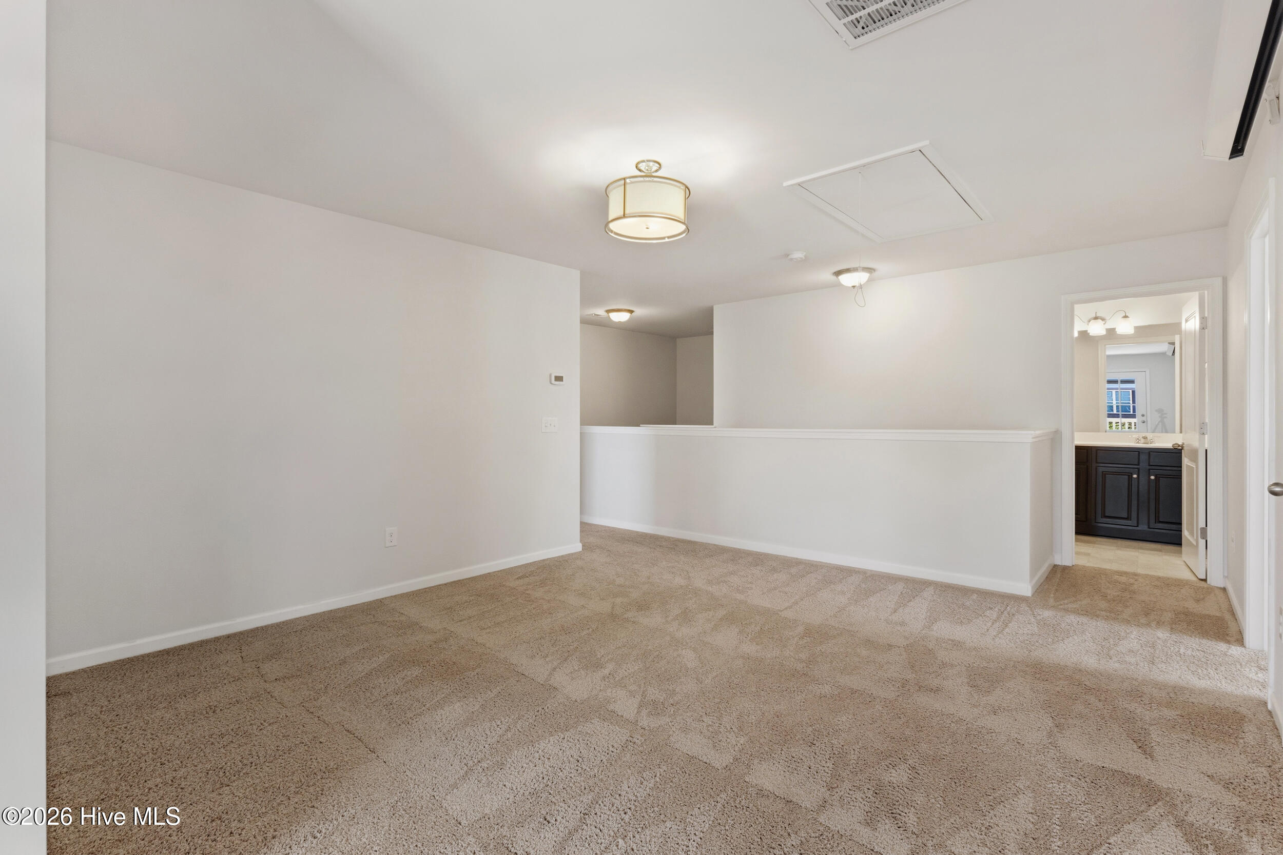 100561556 | Photo 29