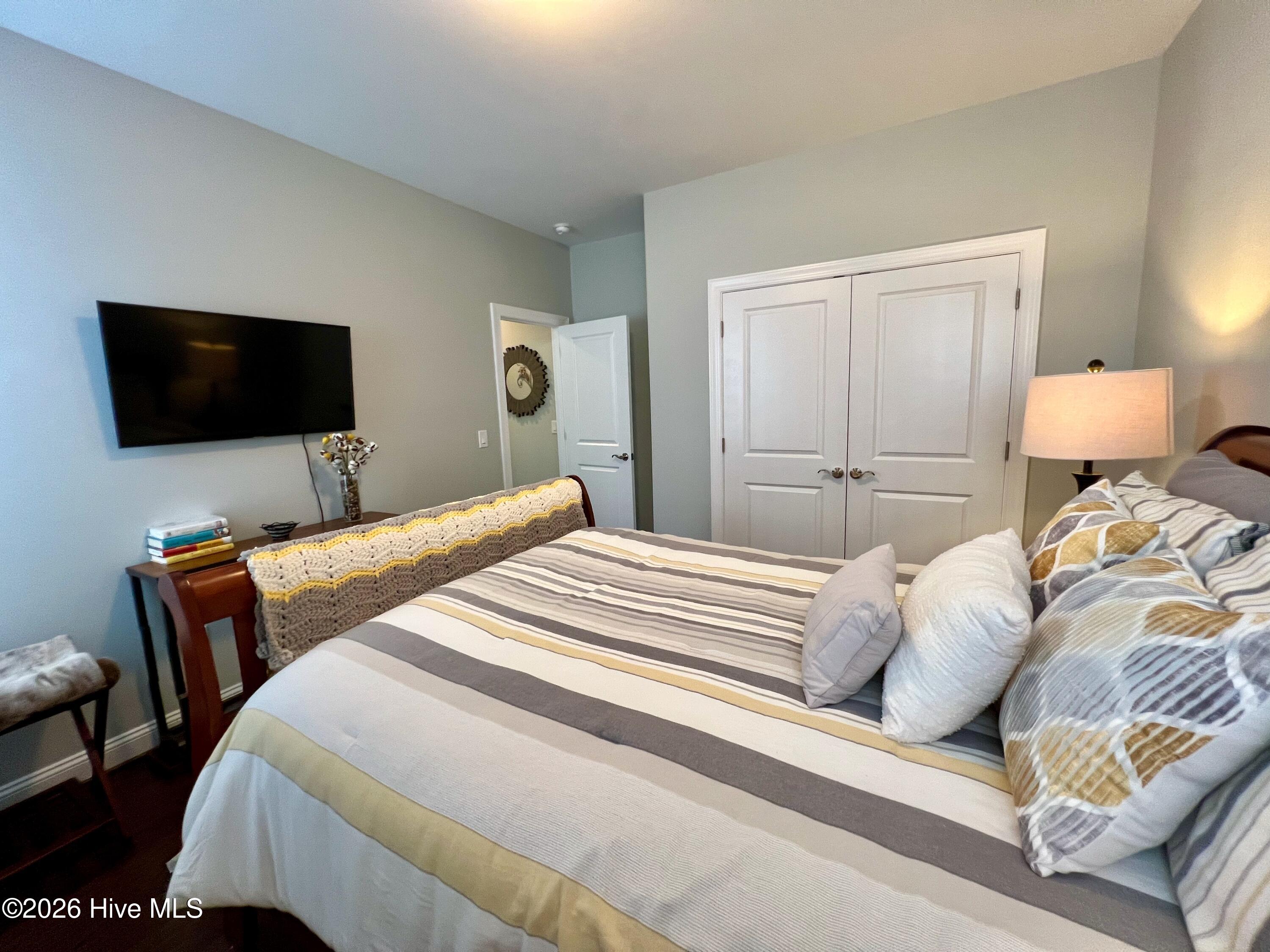 100549571 | Photo 54