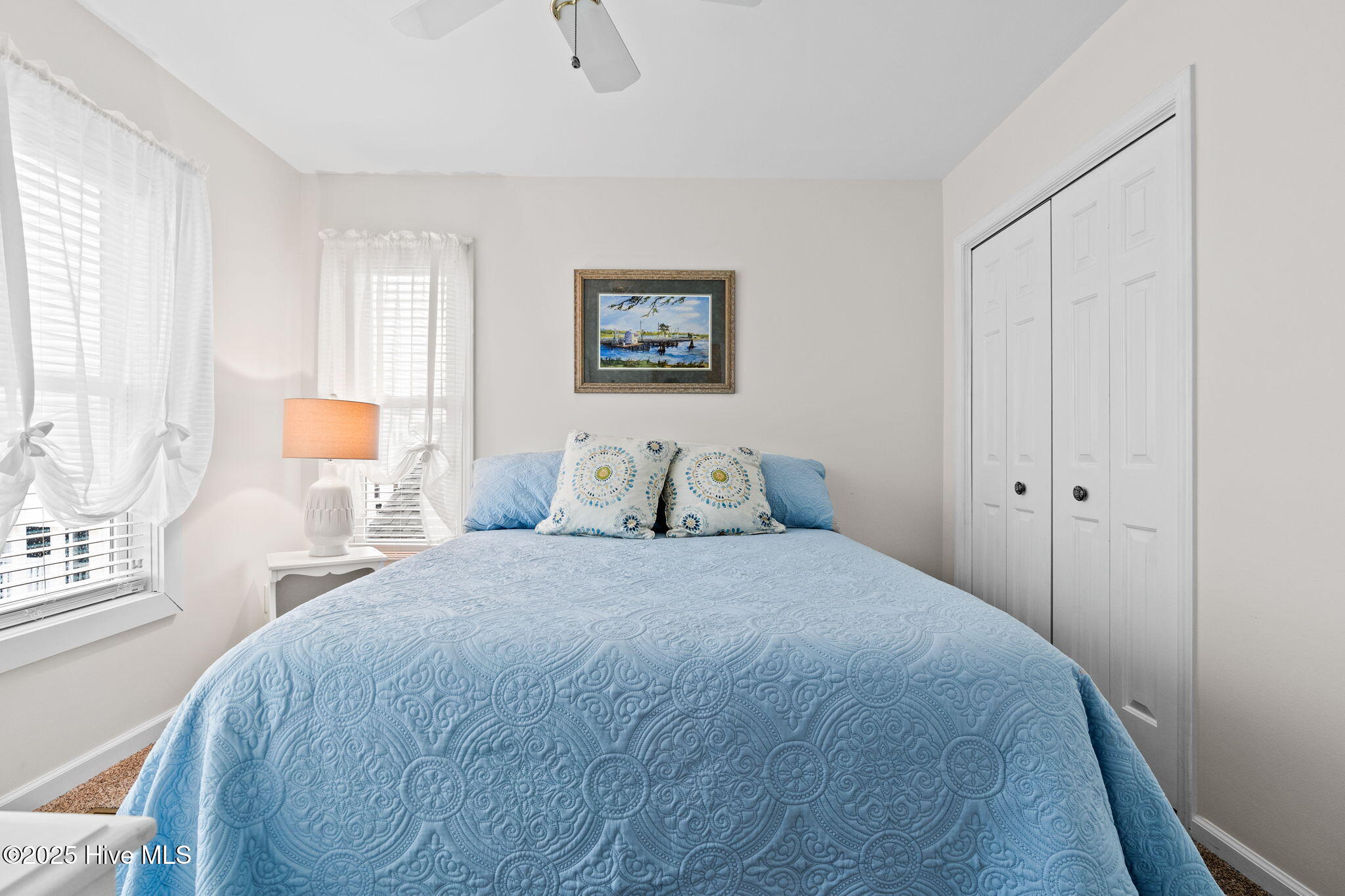 100545689 | Photo 24