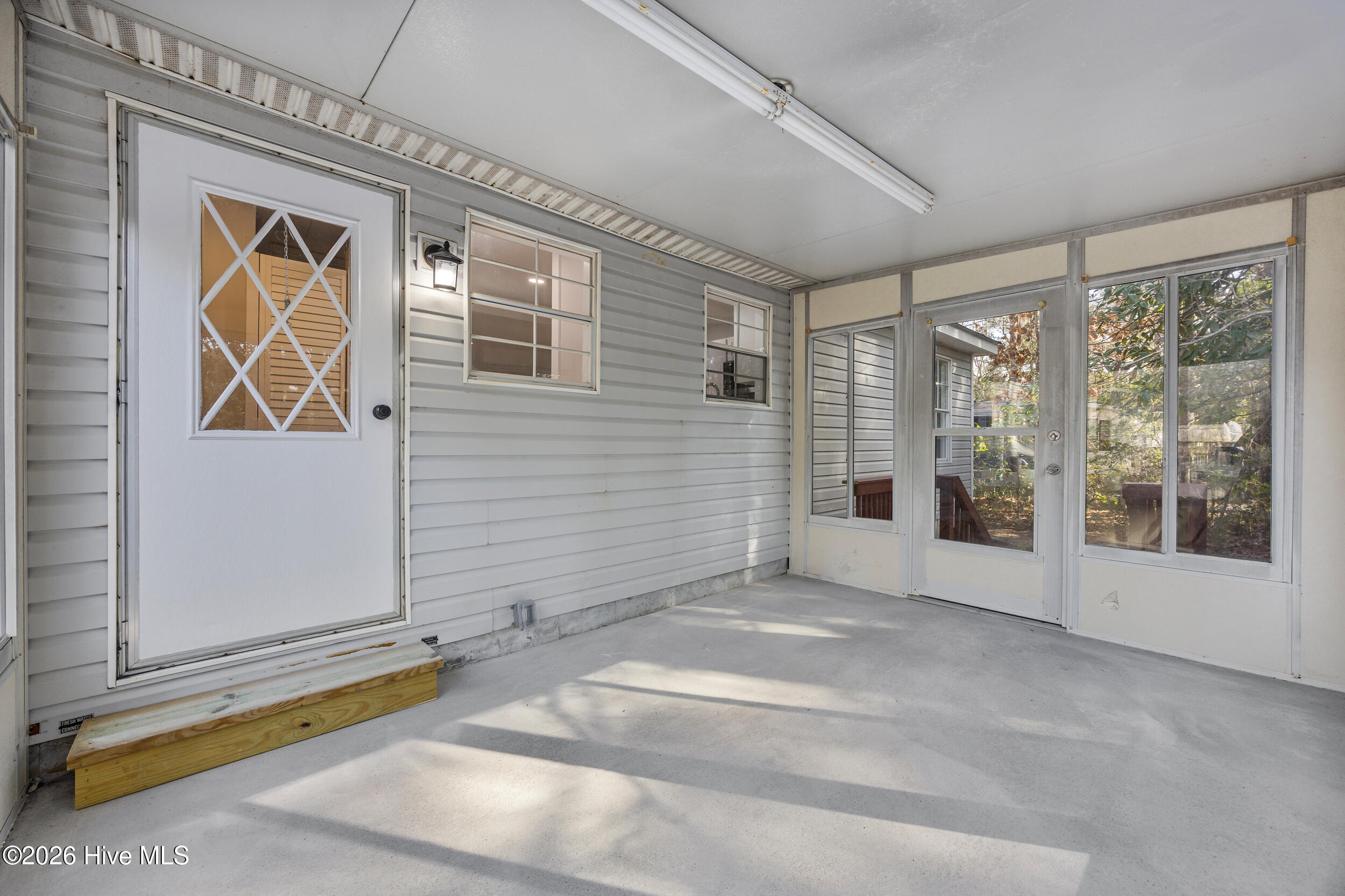 100552776 | Photo 32