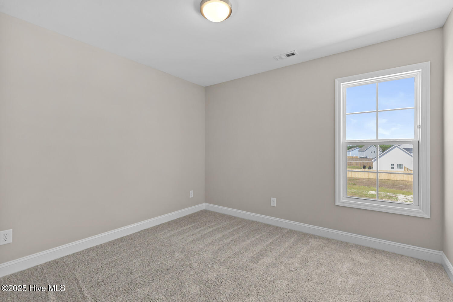 100469992 | Photo 29