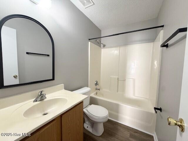 100560853 | Photo 12