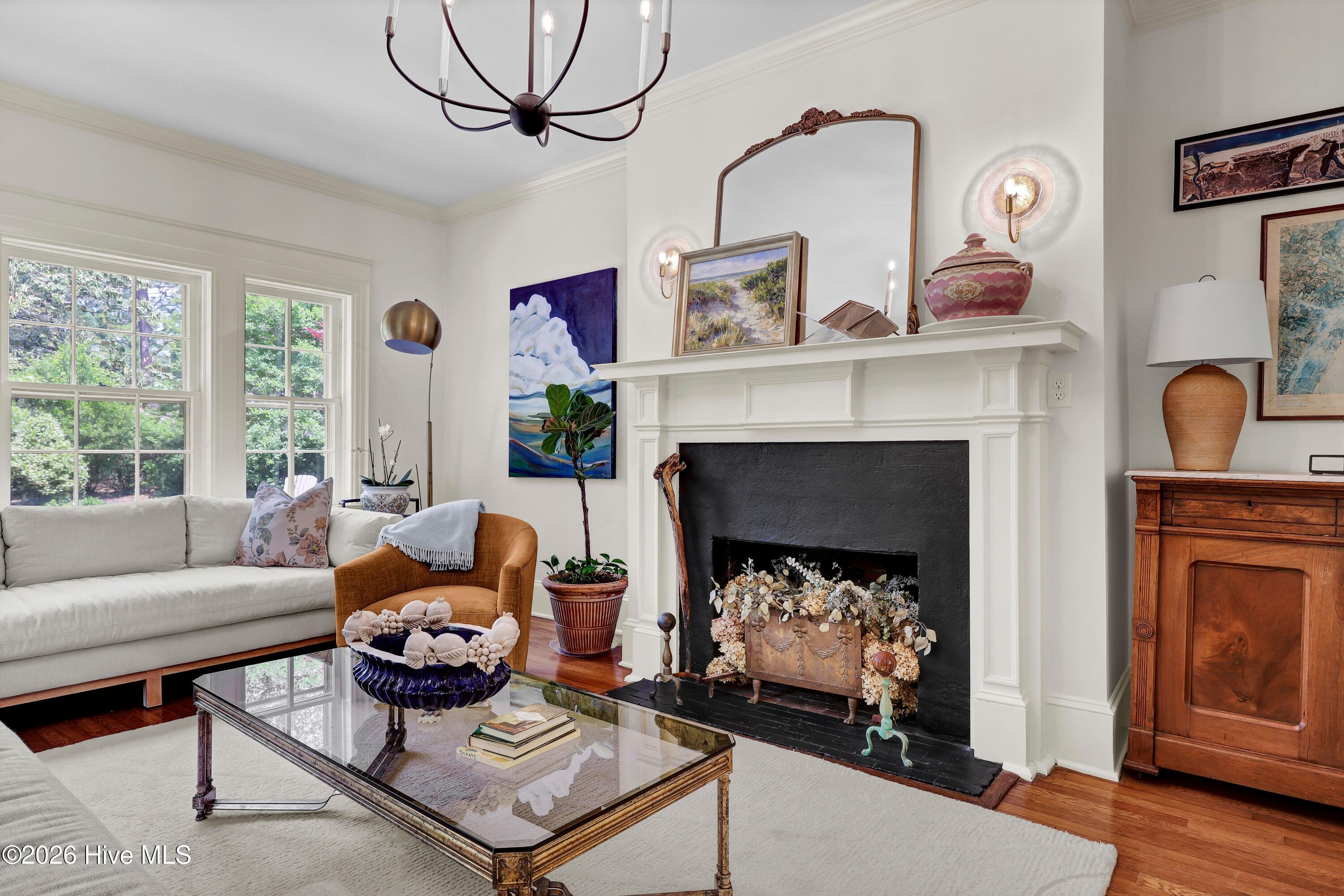 100570649 | Photo 15